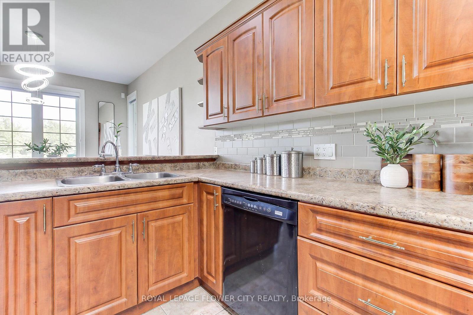 4161 White Road, Port Colborne, Ontario  L3B 5N7 - Photo 16 - X12401210
