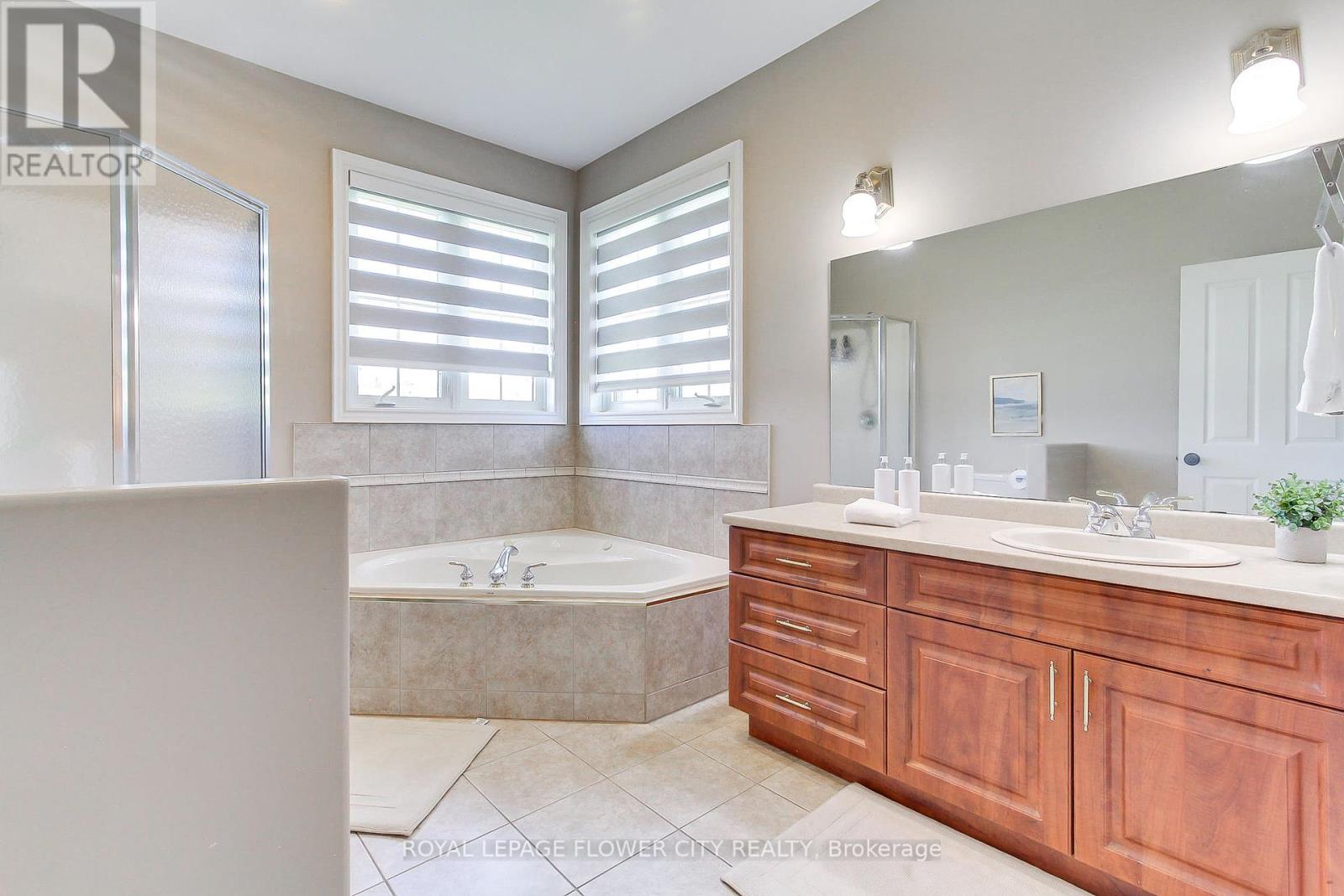4161 White Road, Port Colborne, Ontario  L3B 5N7 - Photo 27 - X12401210