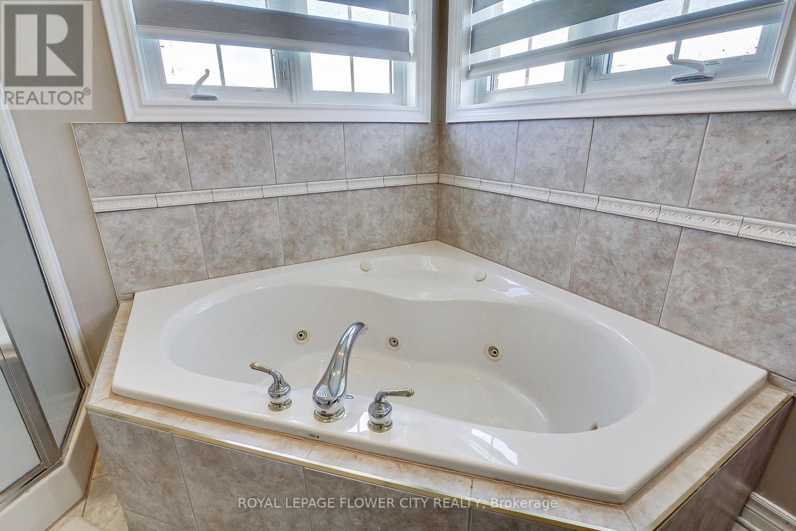 4161 White Road, Port Colborne, Ontario  L3B 5N7 - Photo 28 - X12401210