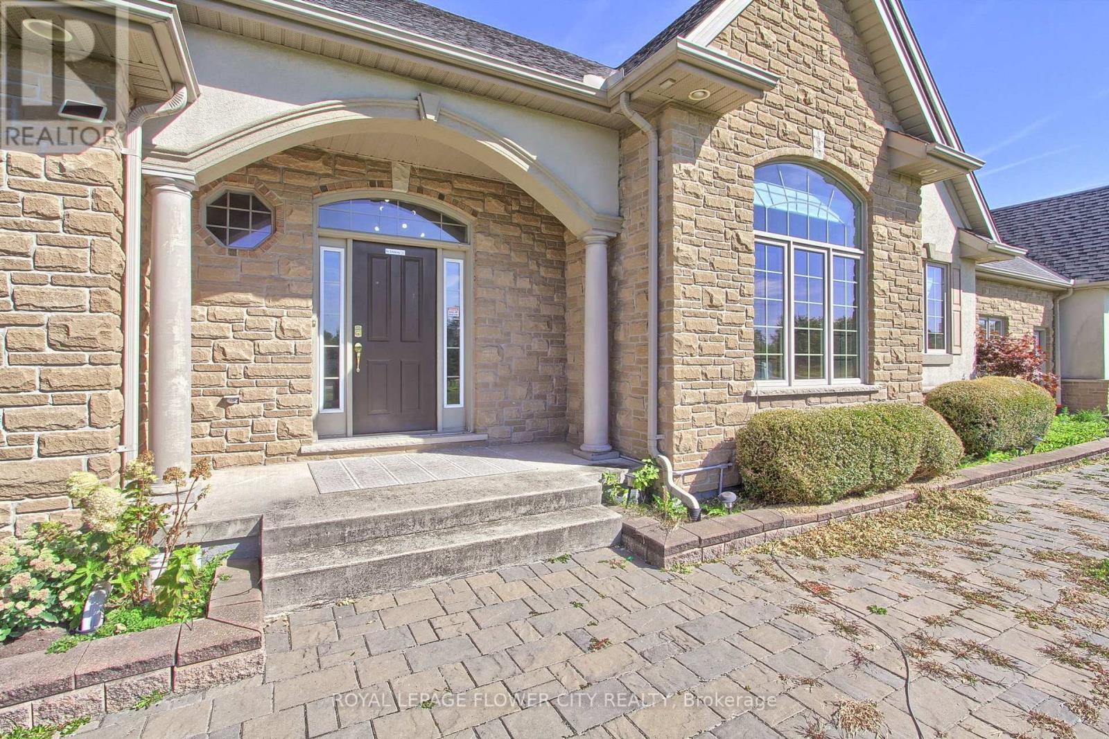 4161 White Road, Port Colborne, Ontario  L3B 5N7 - Photo 5 - X12401210