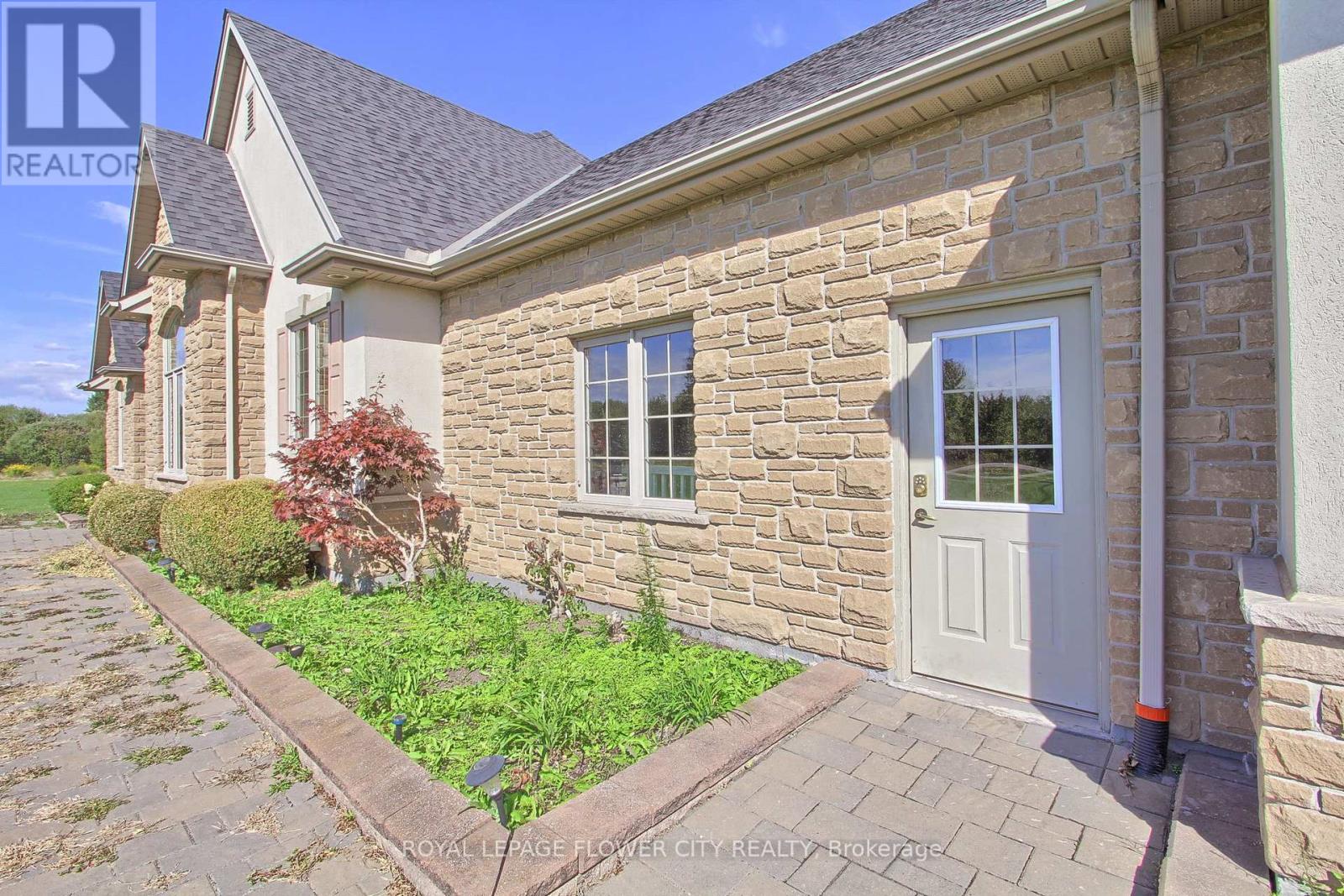 4161 White Road, Port Colborne, Ontario  L3B 5N7 - Photo 6 - X12401210