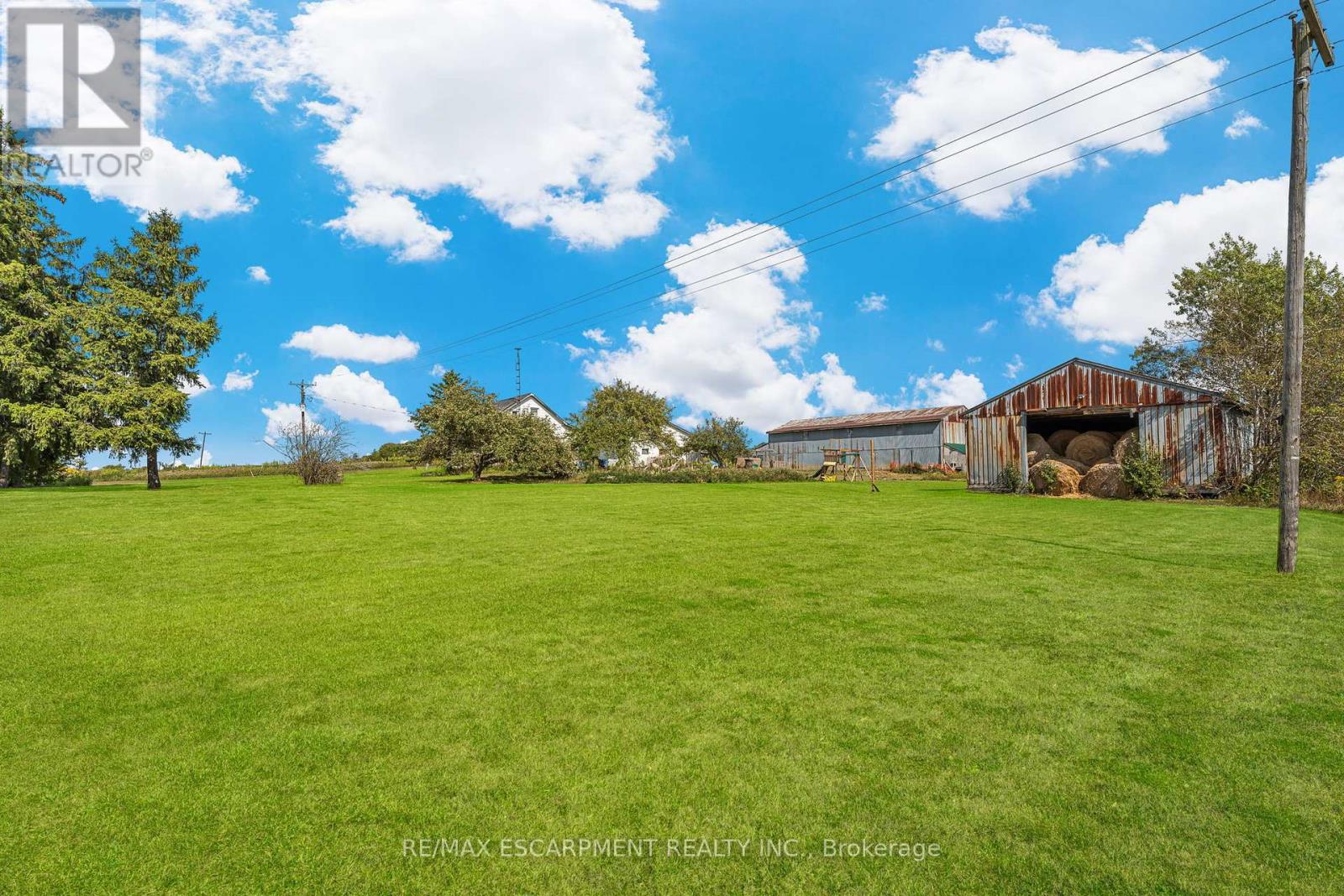 5153 Berry Road, Hamilton, Ontario  L0R 1C0 - Photo 12 - X12401213