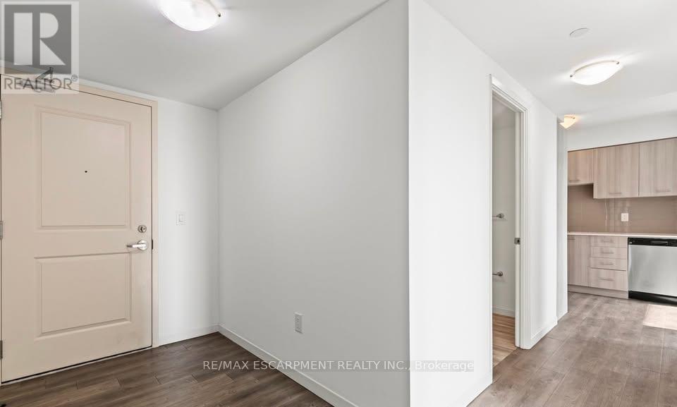 708 - 220 Cannon Street E, Hamilton, Ontario  L8L 2B1 - Photo 6 - X12401215