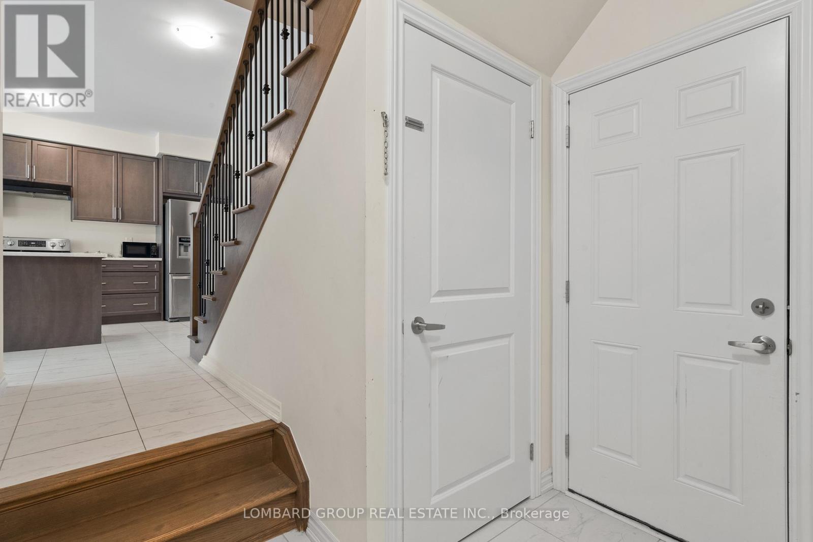 212 Vanilla Trail, Thorold, Ontario  L2V 0L3 - Photo 18 - X12401224