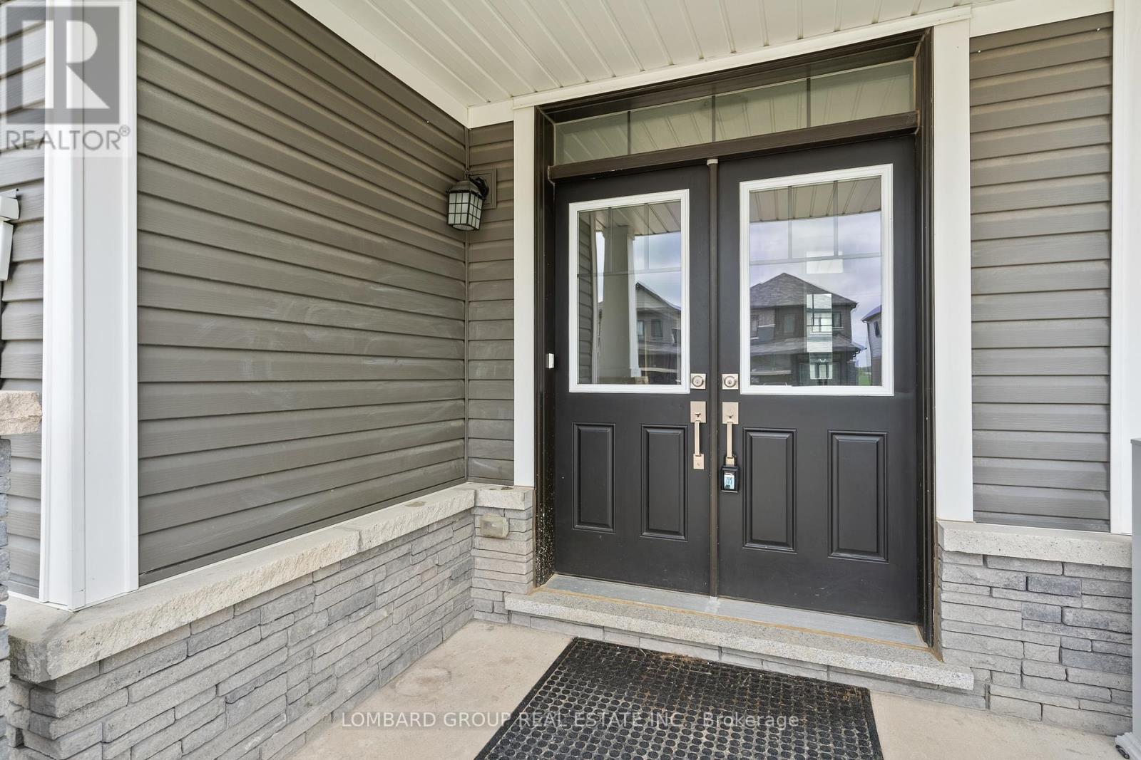 212 Vanilla Trail, Thorold, Ontario  L2V 0L3 - Photo 3 - X12401224
