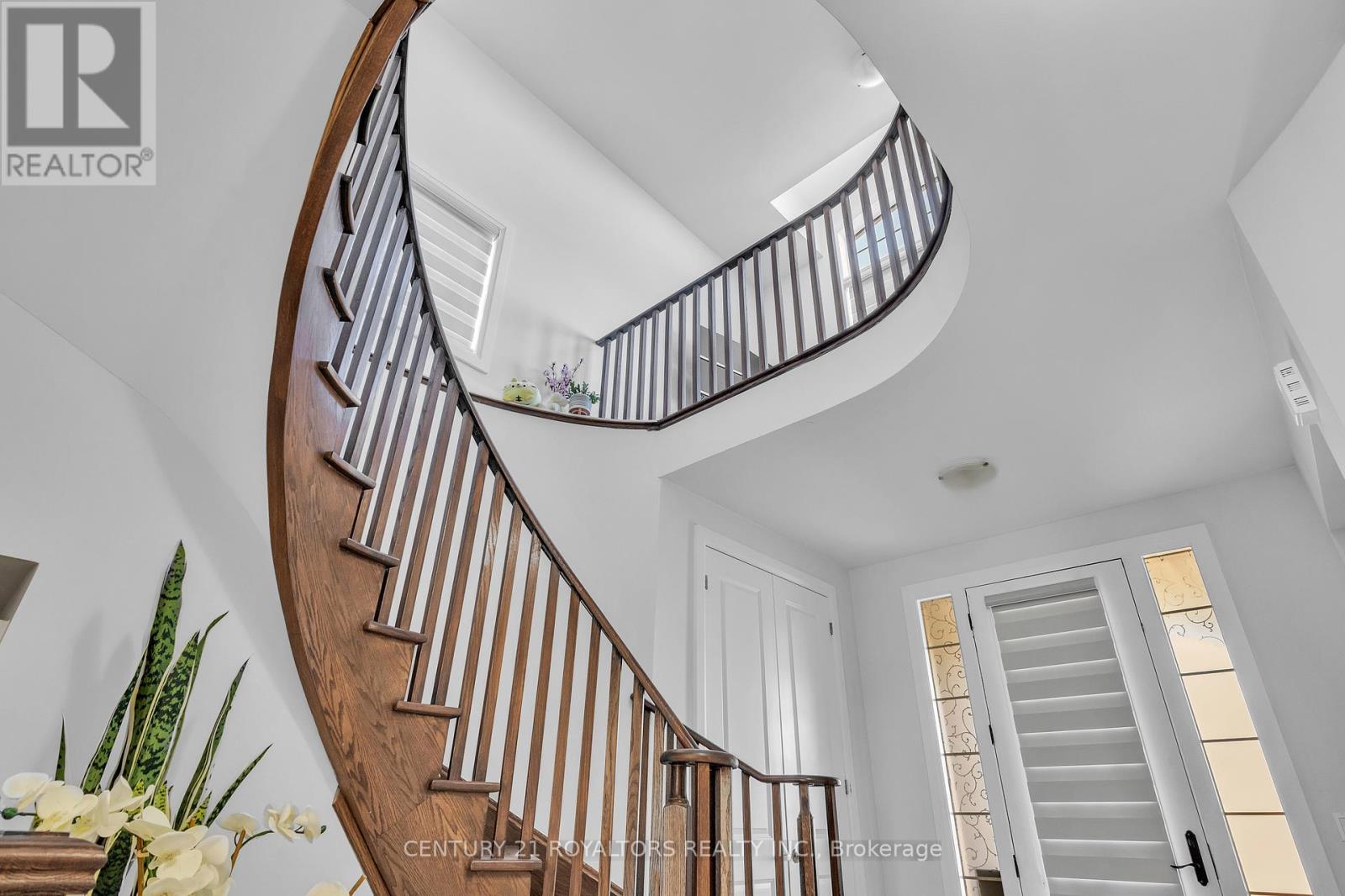 1000 Centennial Court, Woodstock (Woodstock - North), Ontario  N4T 0N8 - Photo 8 - X12401251