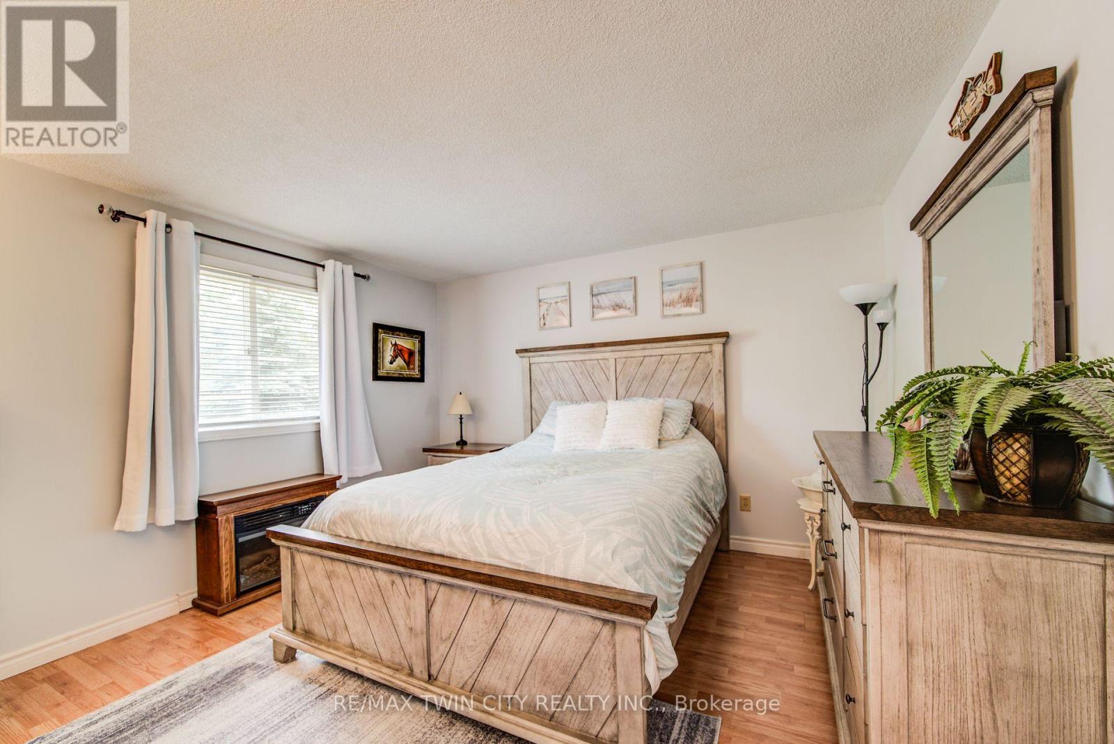 48 Albert Street E, Blandford-Blenheim (Plattsville), Ontario  N0J 1S0 - Photo 18 - X12401274