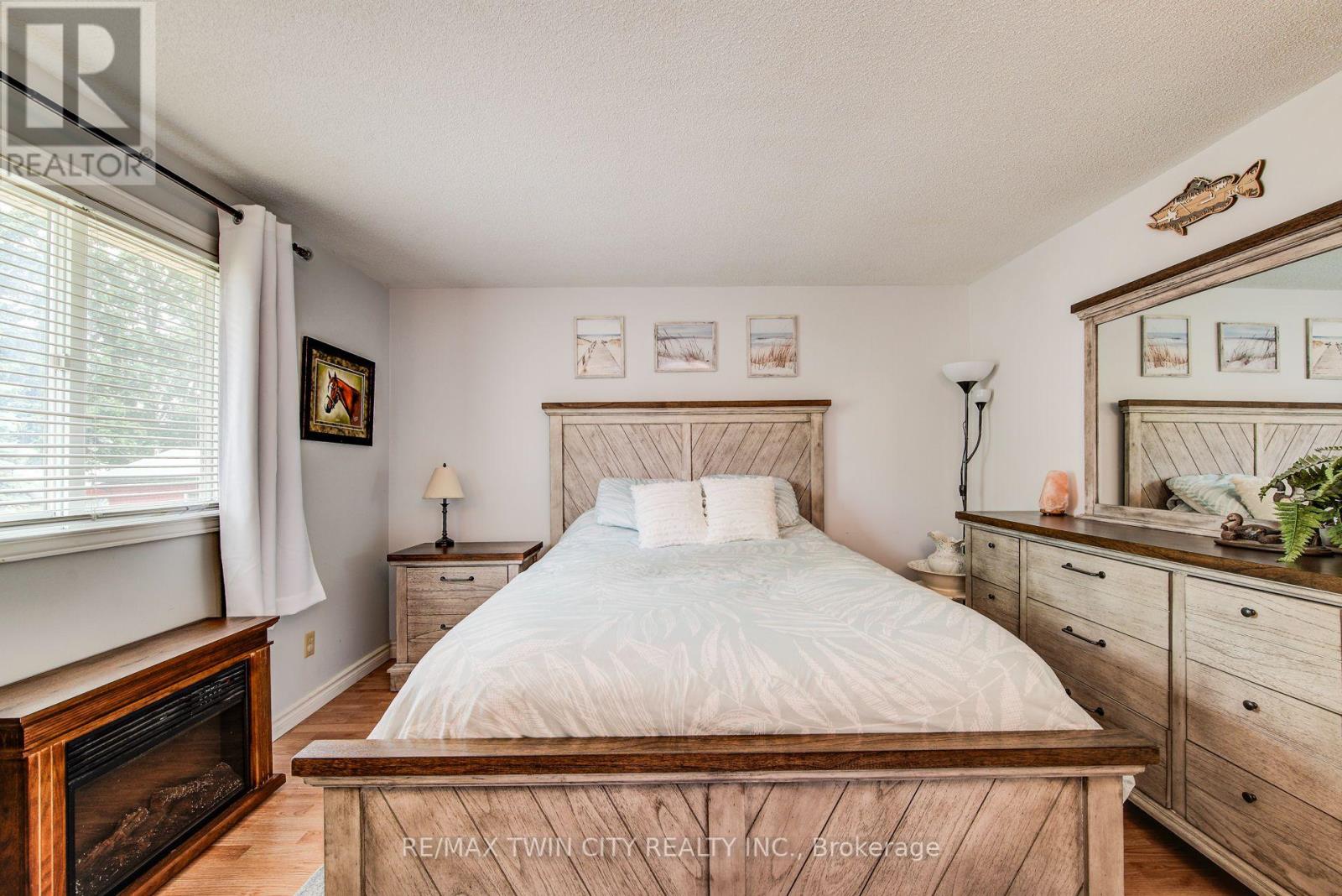 48 Albert Street E, Blandford-Blenheim (Plattsville), Ontario  N0J 1S0 - Photo 19 - X12401274