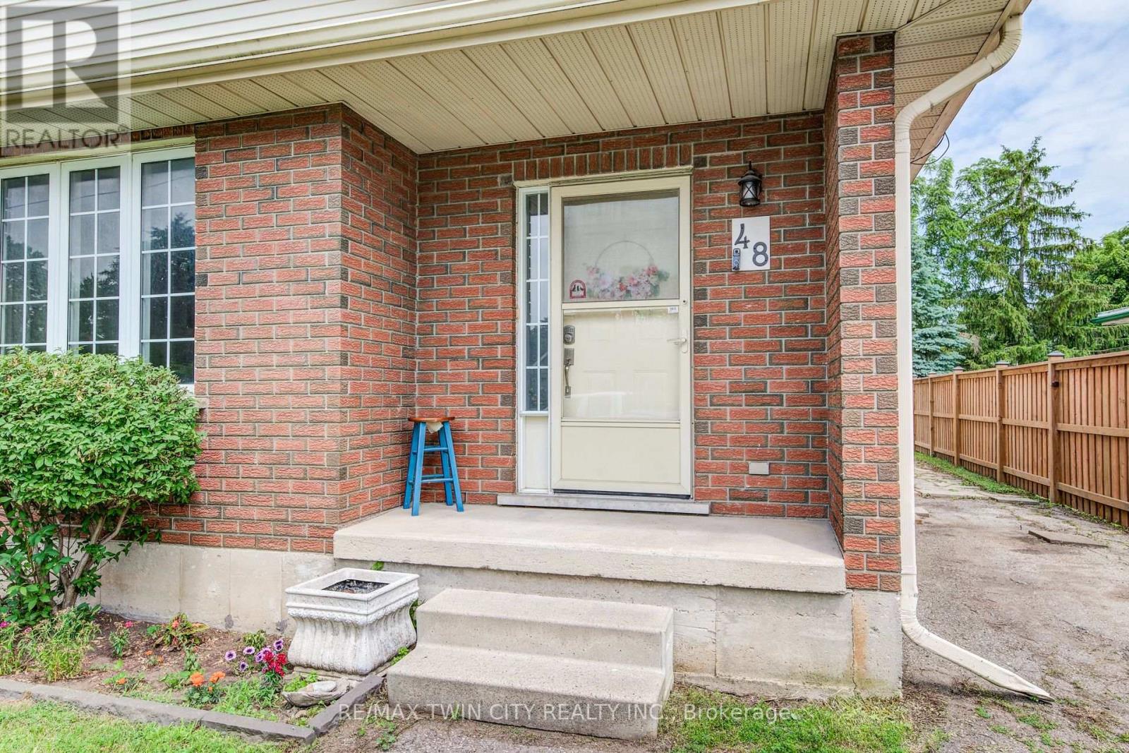 48 Albert Street E, Blandford-Blenheim (Plattsville), Ontario  N0J 1S0 - Photo 3 - X12401274