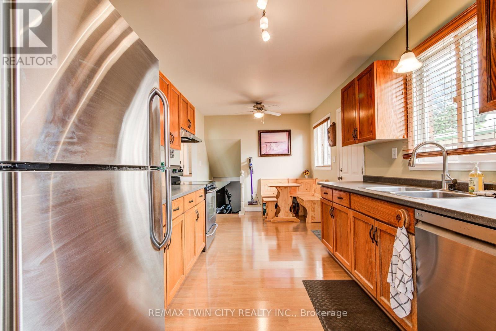 48 Albert Street E, Blandford-Blenheim (Plattsville), Ontario  N0J 1S0 - Photo 5 - X12401274