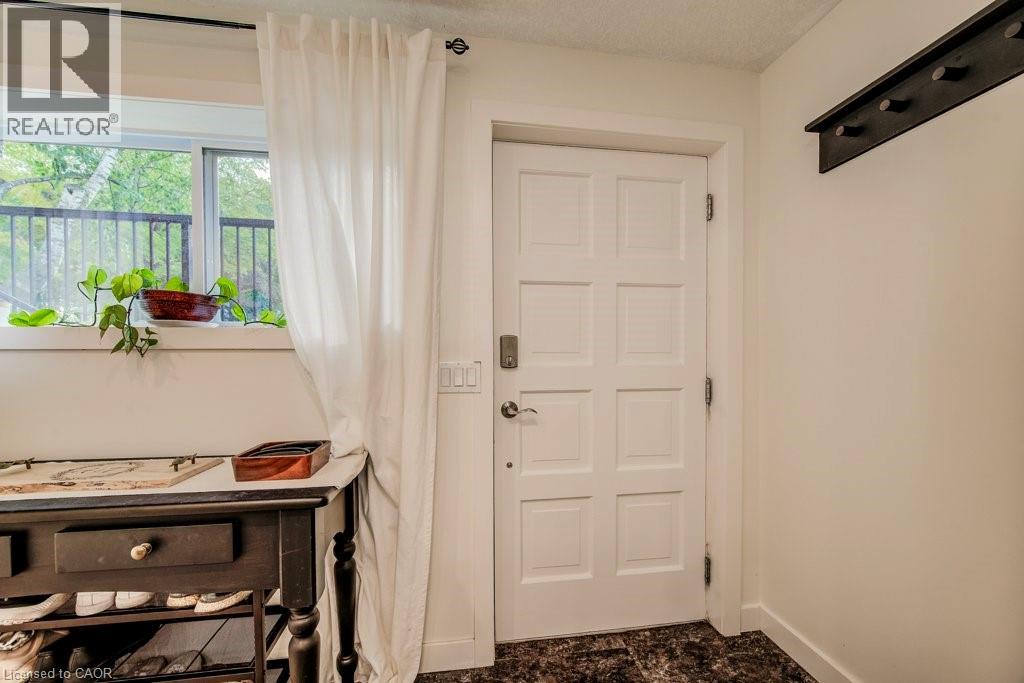 558 Sprucehill Avenue, Waterloo, Ontario  N2L 4V7 - Photo 17 - 40769420