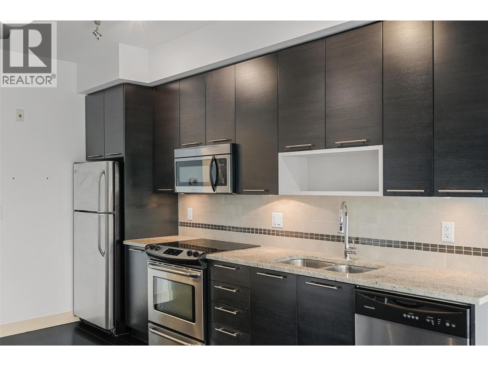 1030 Talasa Way Unit# 2411, Kamloops, British Columbia  V2H 0C3 - Photo 10 - 10362487