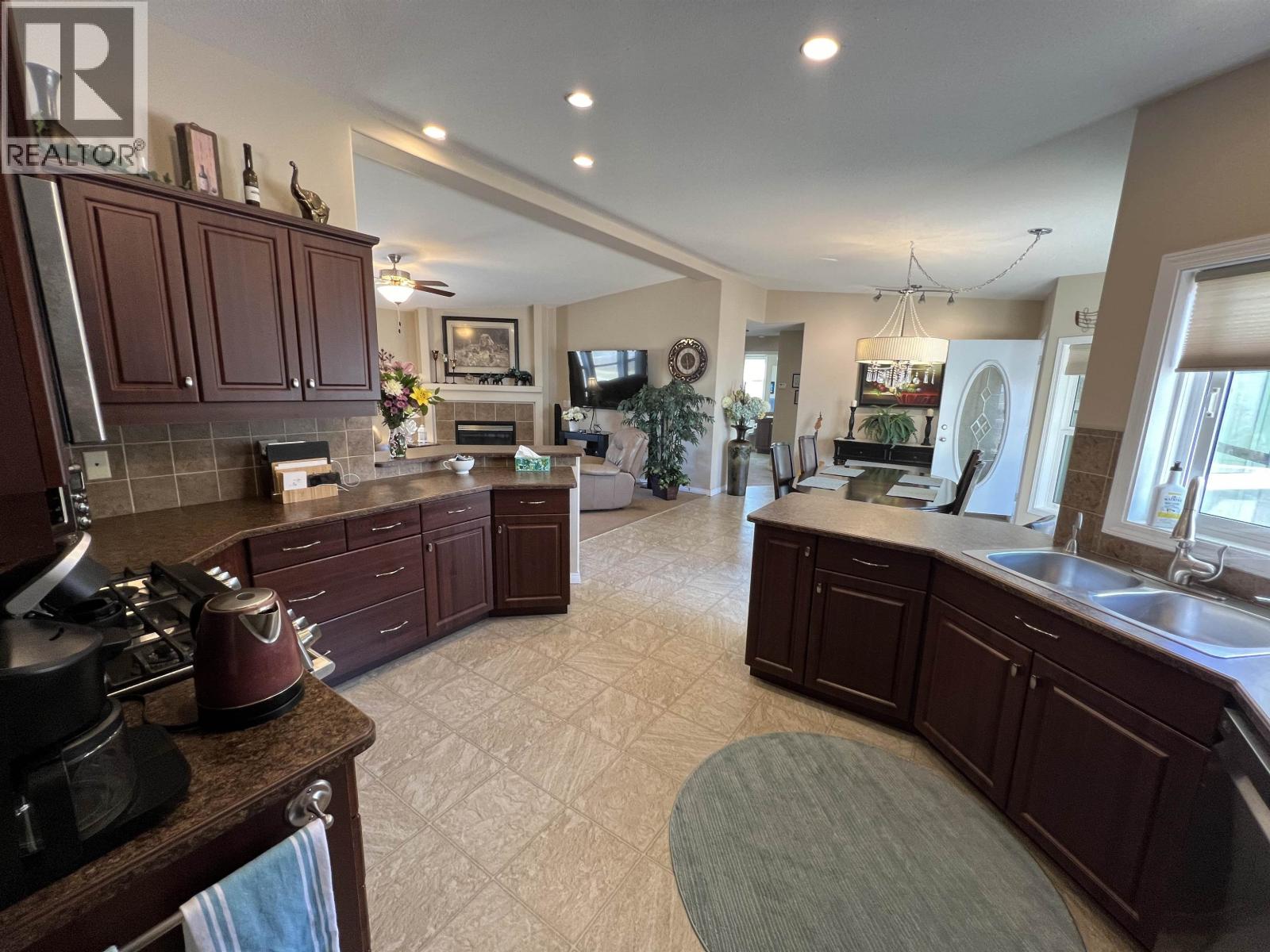 4 Reserve Road, Fort Nelson, British Columbia  V0C 1R0 - Photo 33 - R3047109