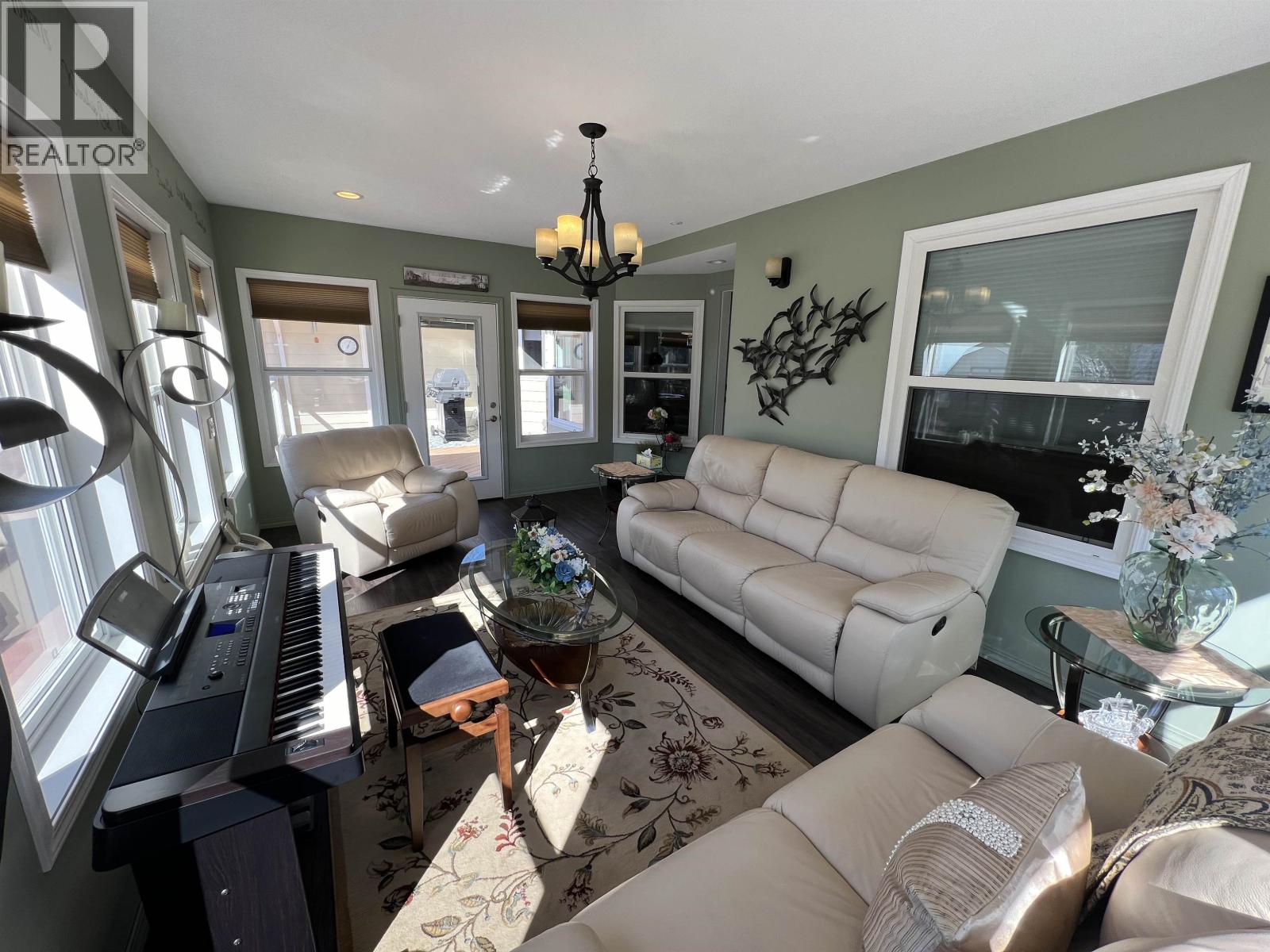 4 Reserve Road, Fort Nelson, British Columbia  V0C 1R0 - Photo 21 - R3047109