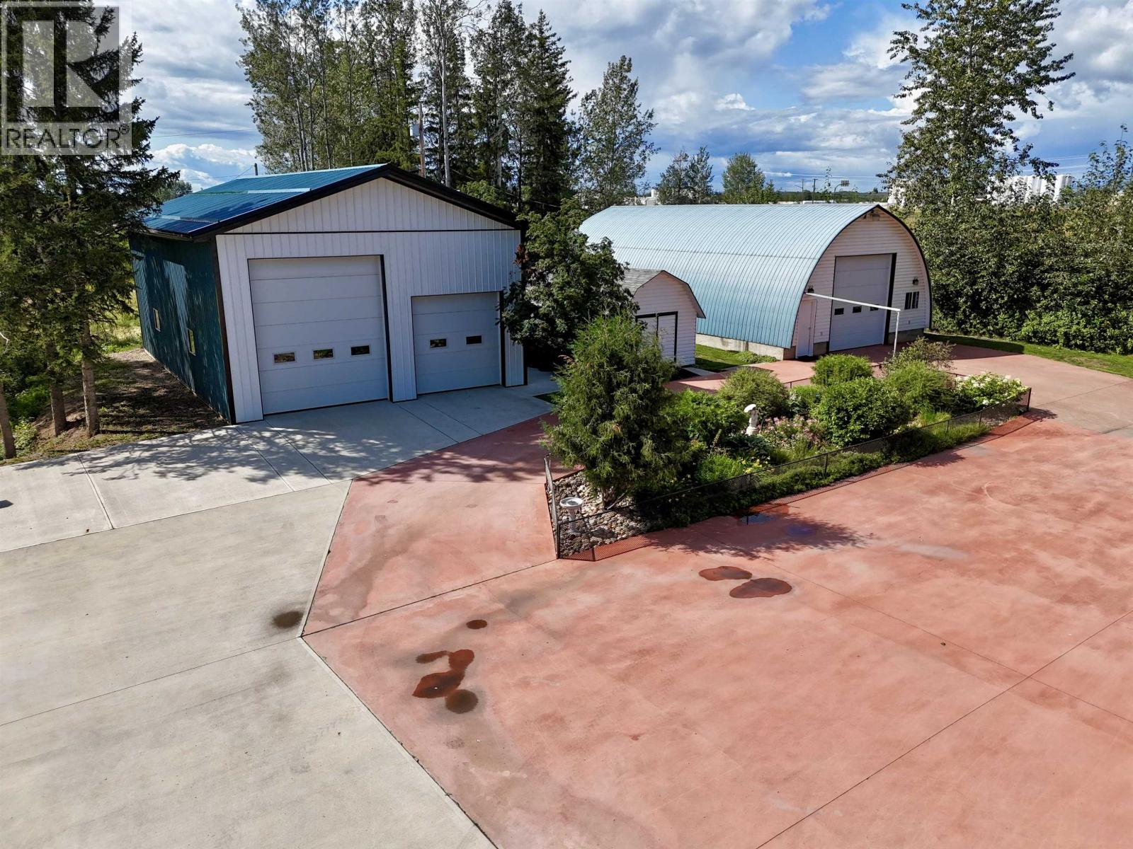 4 Reserve Road, Fort Nelson, British Columbia  V0C 1R0 - Photo 2 - R3047109