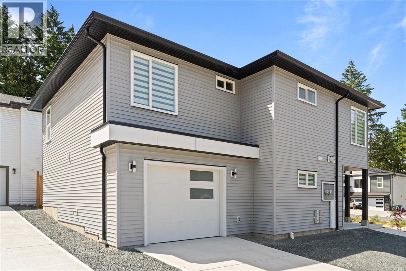 Property at 397 Avaani Way image 3