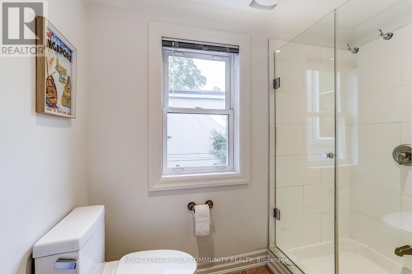 13 Howland Road, Toronto (North Riverdale), Ontario  M4K 2Z4 - Photo 27 - E12401335