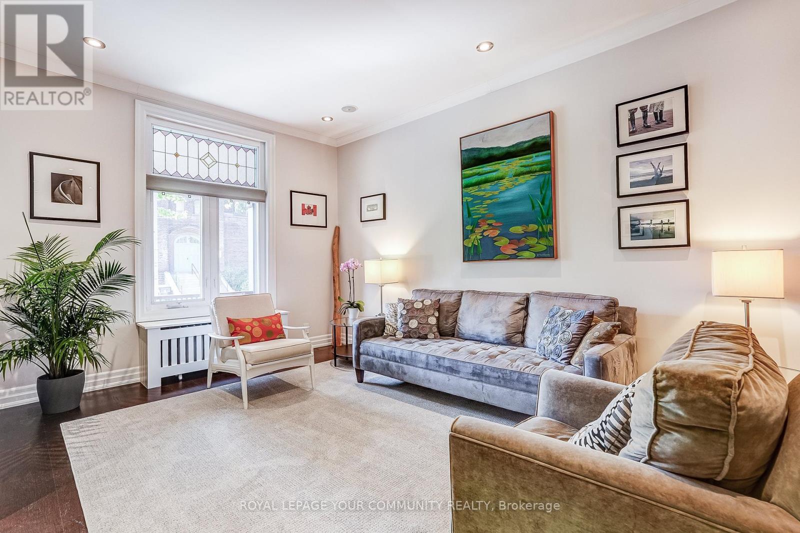 13 Howland Road, Toronto (North Riverdale), Ontario  M4K 2Z4 - Photo 6 - E12401335
