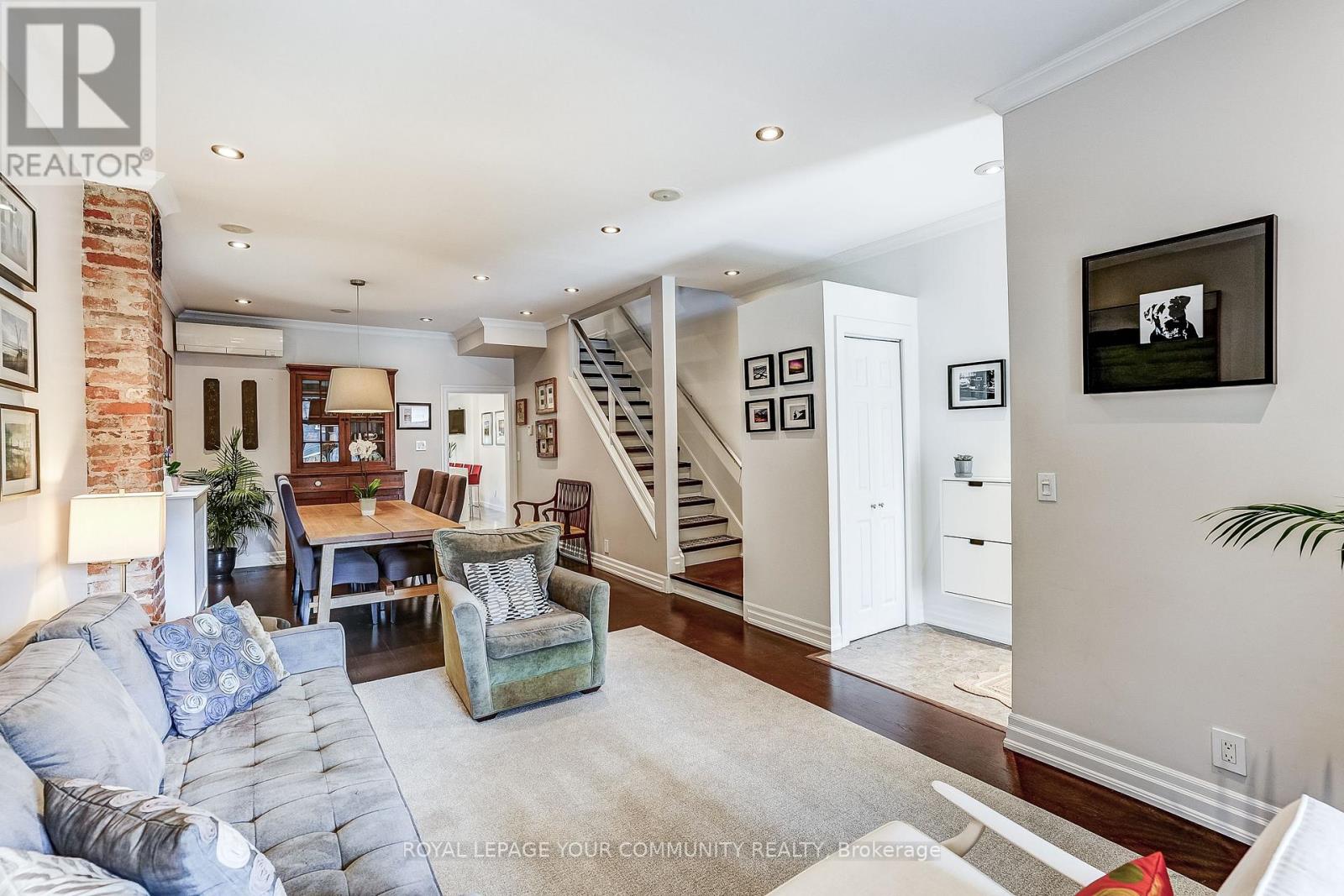 13 Howland Road, Toronto (North Riverdale), Ontario  M4K 2Z4 - Photo 8 - E12401335