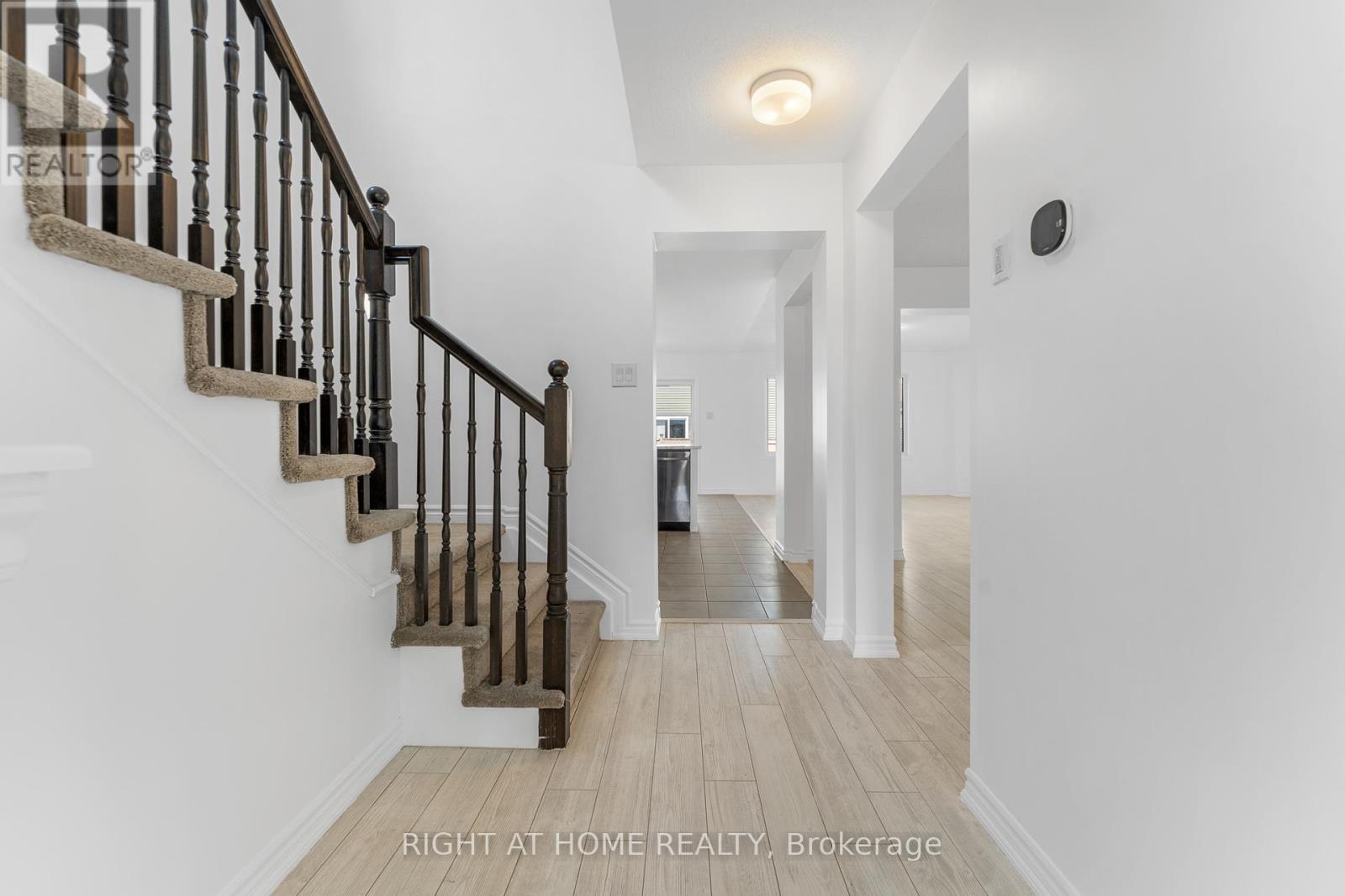 47 Mudminnow Crescent, Ottawa, Ontario  K4A 5H9 - Photo 10 - X12401357