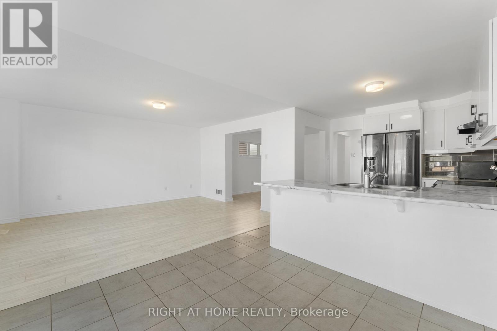 47 Mudminnow Crescent, Ottawa, Ontario  K4A 5H9 - Photo 20 - X12401357