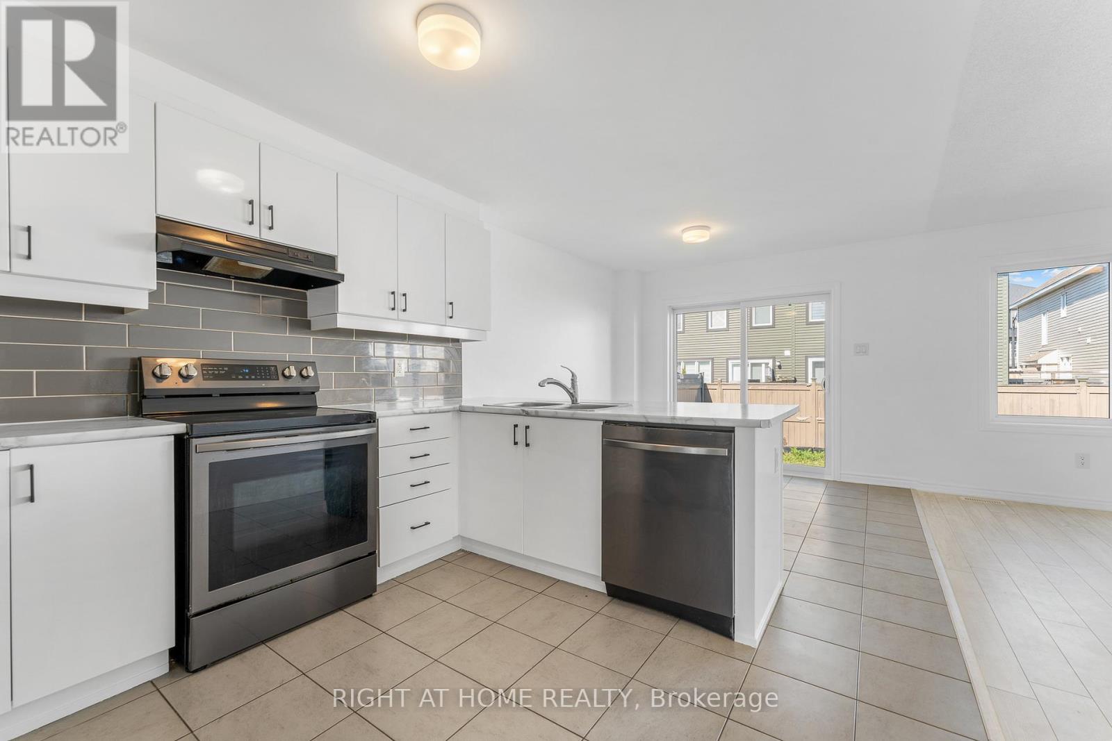47 Mudminnow Crescent, Ottawa, Ontario  K4A 5H9 - Photo 23 - X12401357