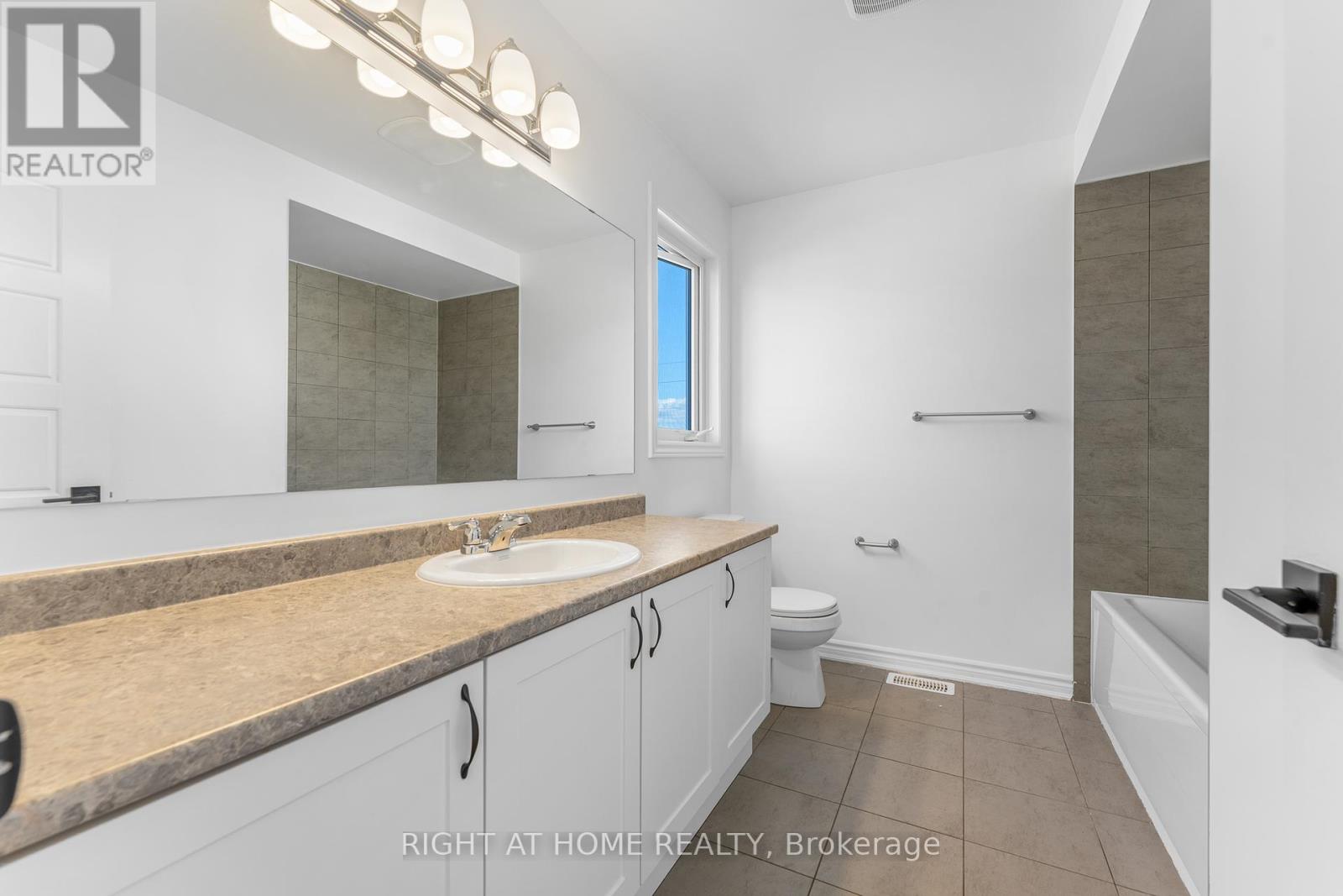 47 Mudminnow Crescent, Ottawa, Ontario  K4A 5H9 - Photo 32 - X12401357