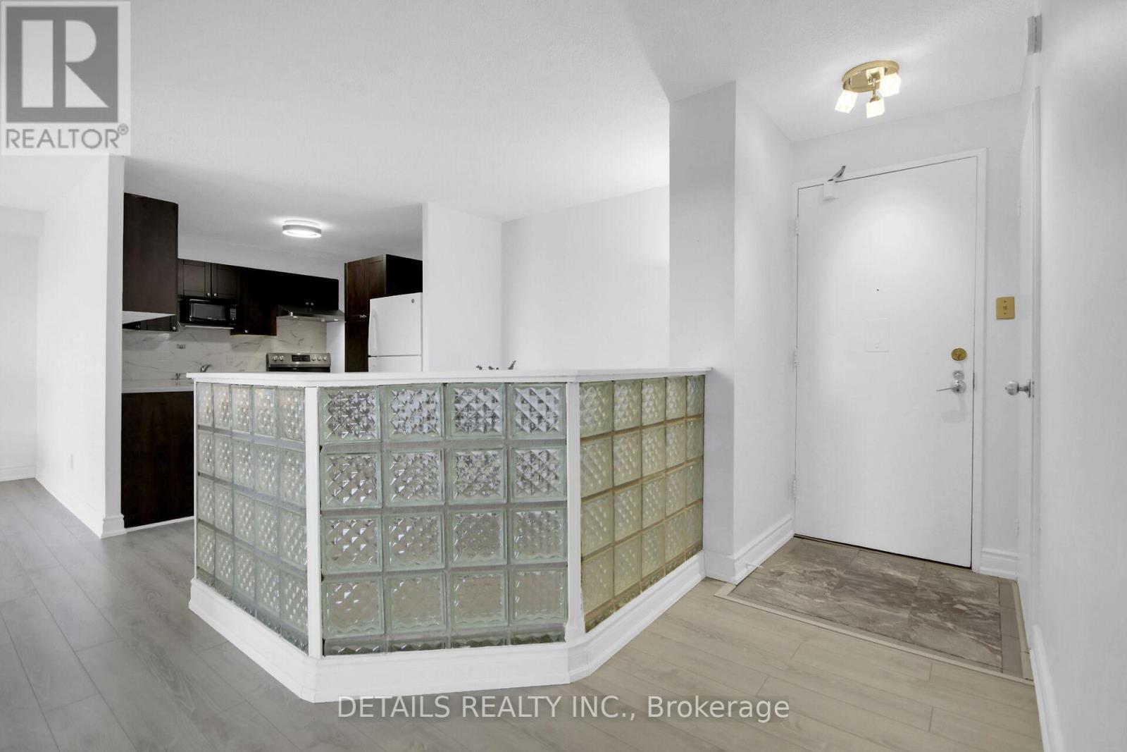 803 - 1380 Prince Of Wales Drive, Ottawa, Ontario  K2C 3N5 - Photo 3 - X12401377