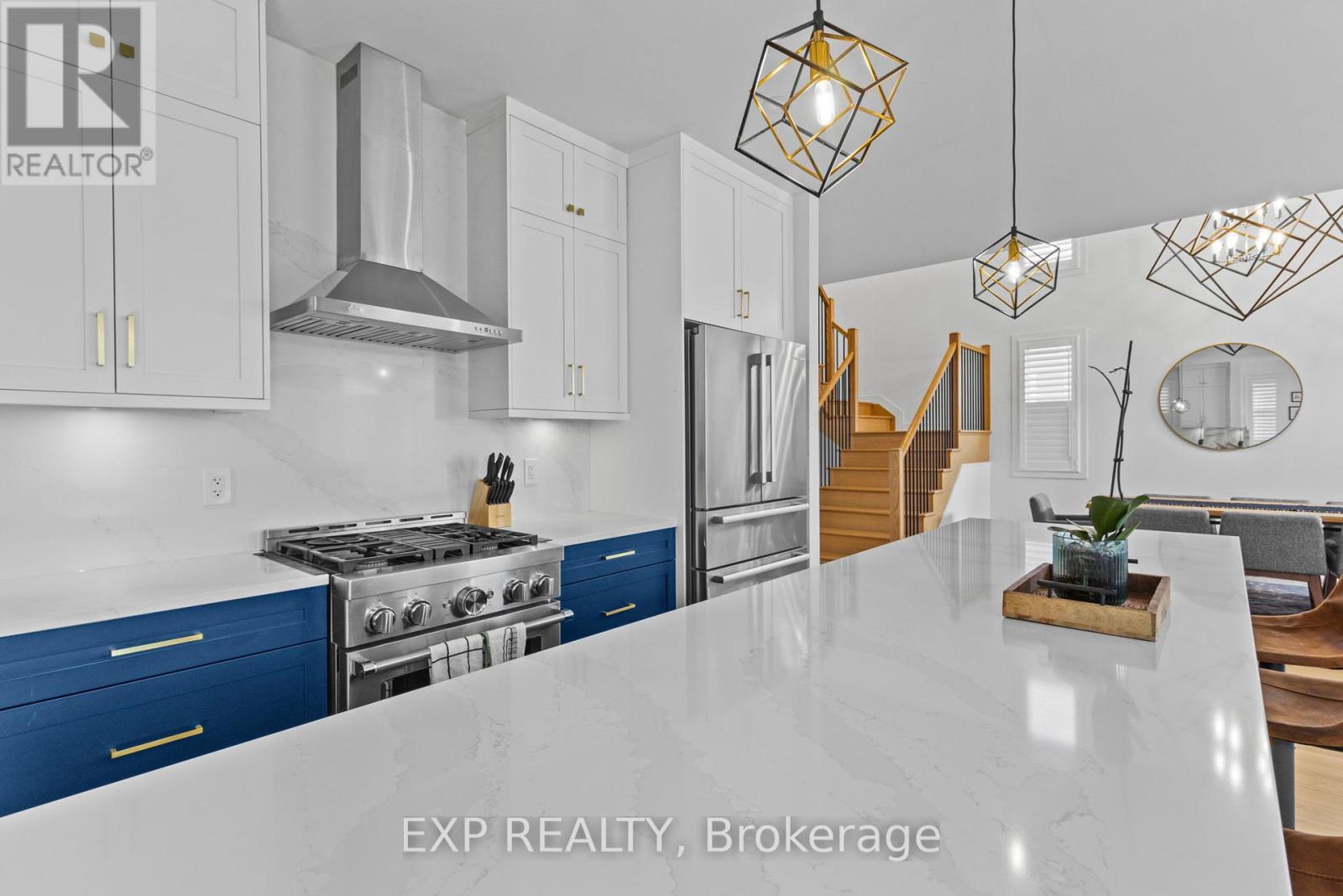 4556 Kelly Farm Drive, Ottawa, Ontario  K1X 0G8 - Photo 11 - X12401394