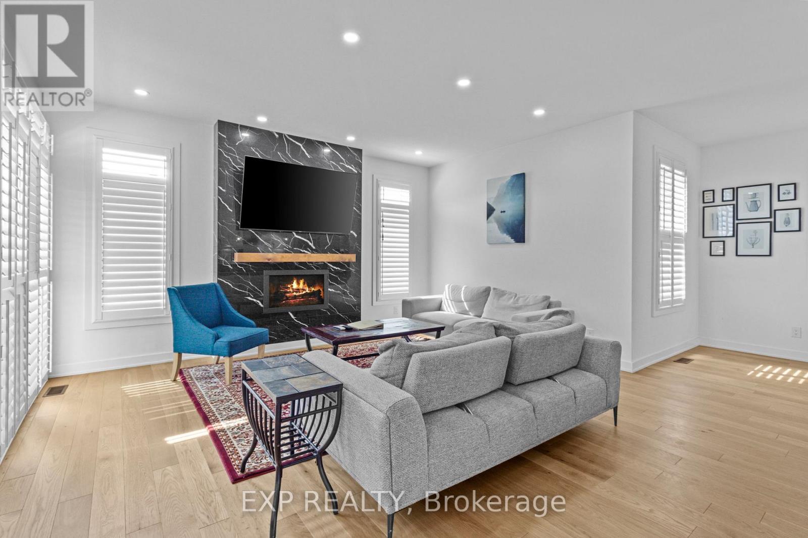 4556 Kelly Farm Drive, Ottawa, Ontario  K1X 0G8 - Photo 13 - X12401394