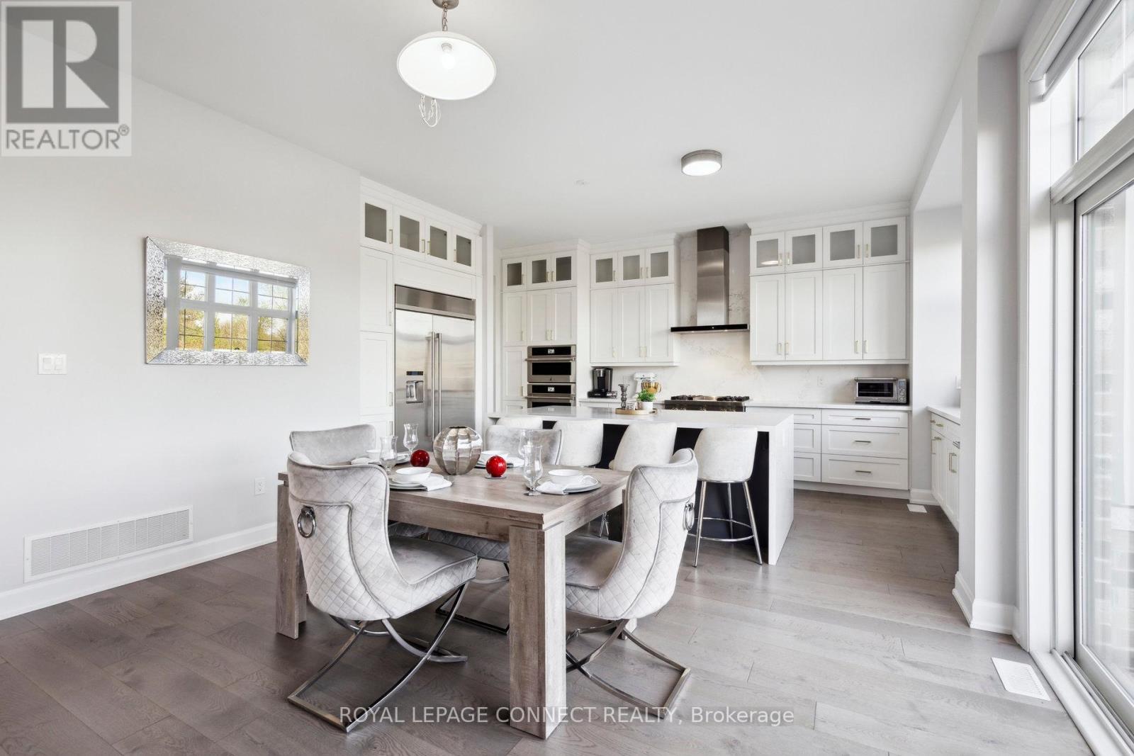 1428 Ford Strathy Crescent, Oakville (Jm Joshua Meadows), Ontario  L6H 3W8 - Photo 16 - W12401303