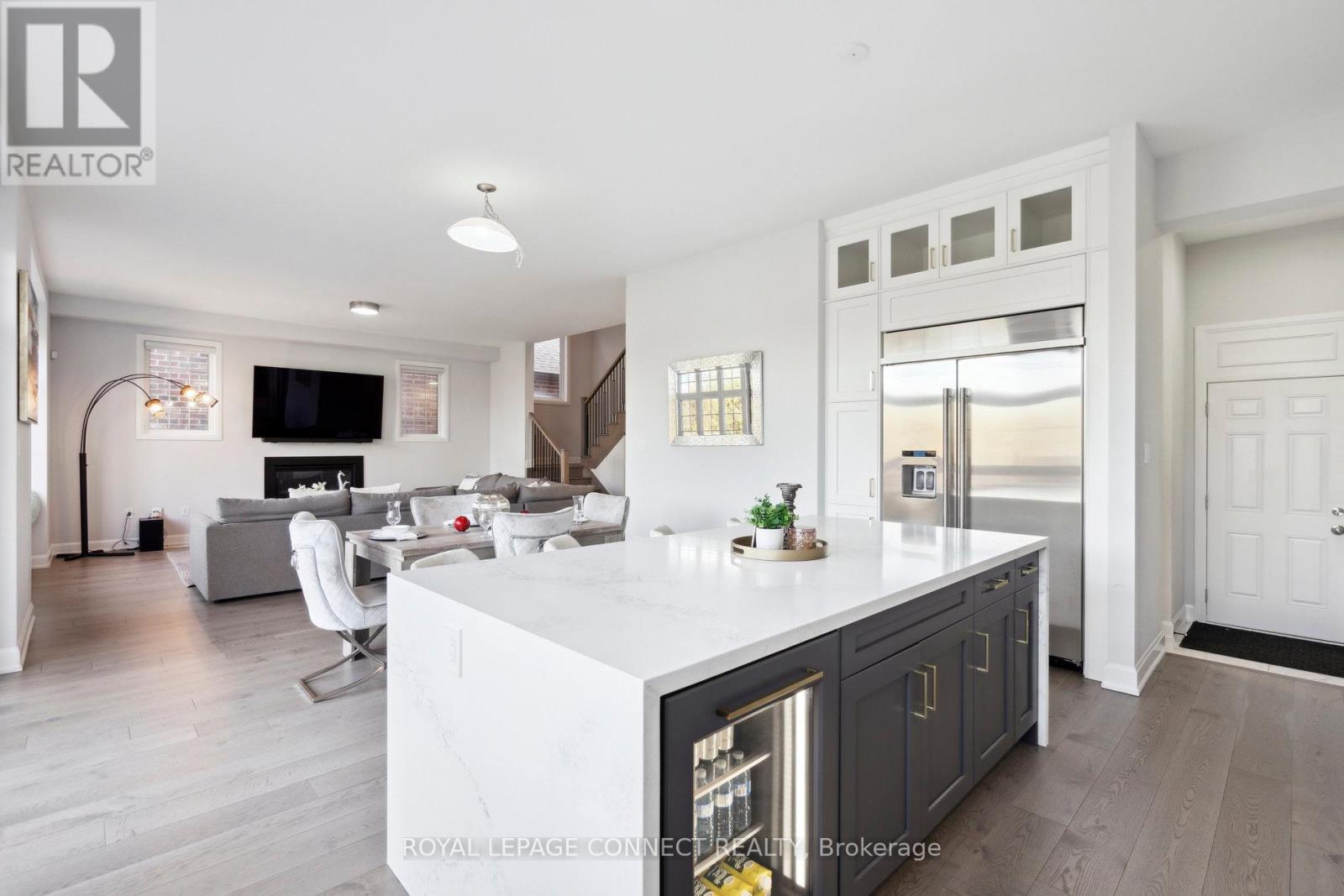 1428 Ford Strathy Crescent, Oakville (Jm Joshua Meadows), Ontario  L6H 3W8 - Photo 17 - W12401303