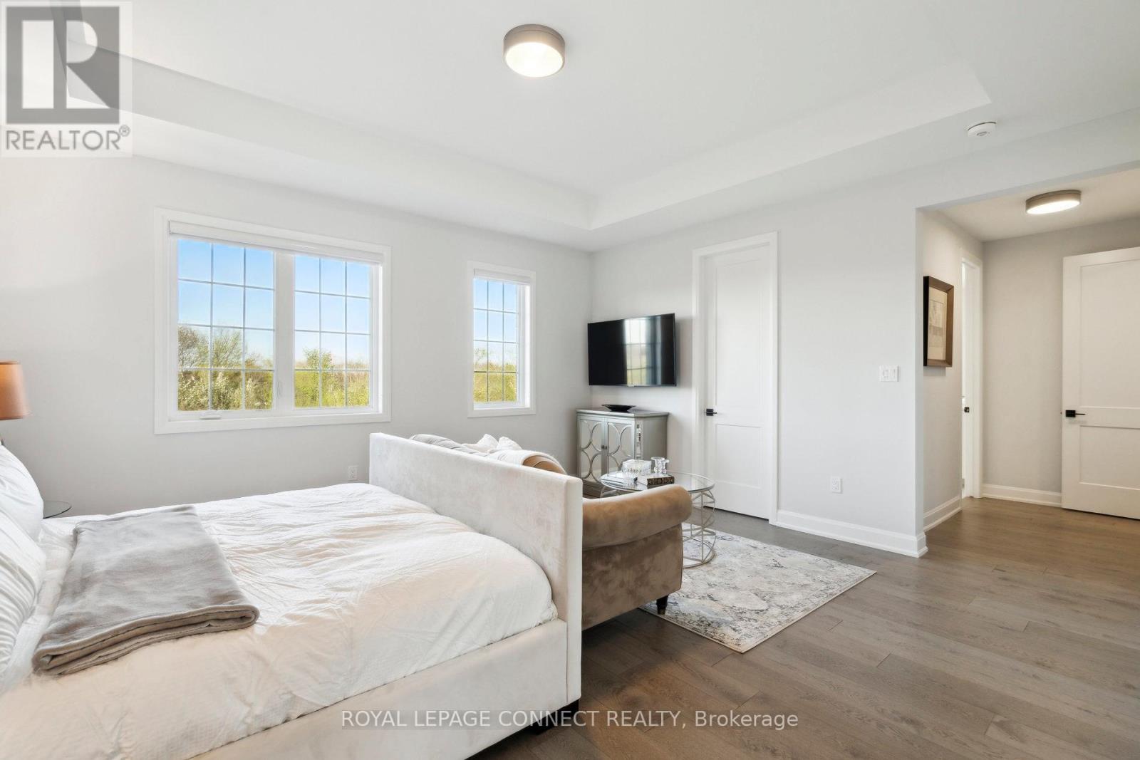 1428 Ford Strathy Crescent, Oakville (Jm Joshua Meadows), Ontario  L6H 3W8 - Photo 21 - W12401303