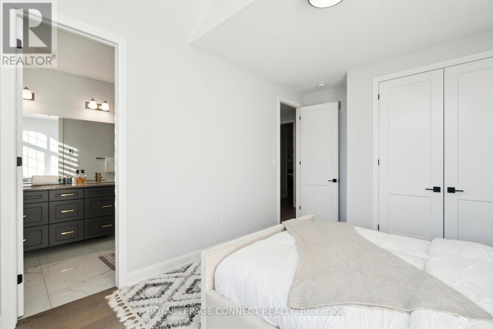 1428 Ford Strathy Crescent, Oakville (Jm Joshua Meadows), Ontario  L6H 3W8 - Photo 31 - W12401303