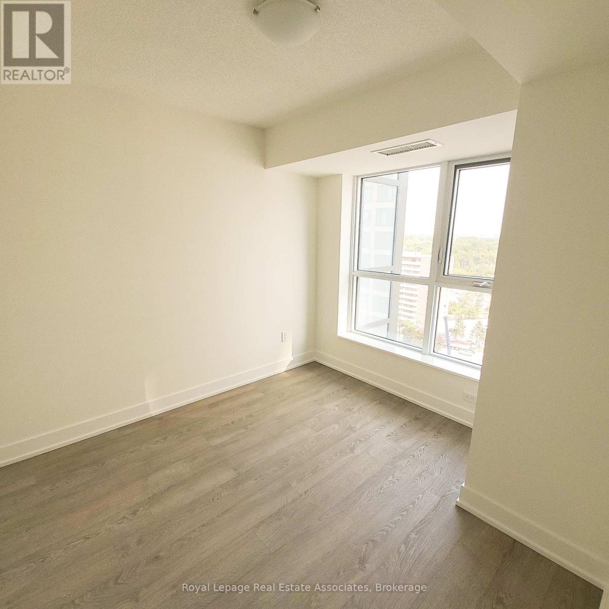 1519 - 9 Mabelle Avenue, Toronto, Ontario  M9A 0E1 - Photo 6 - W12401306