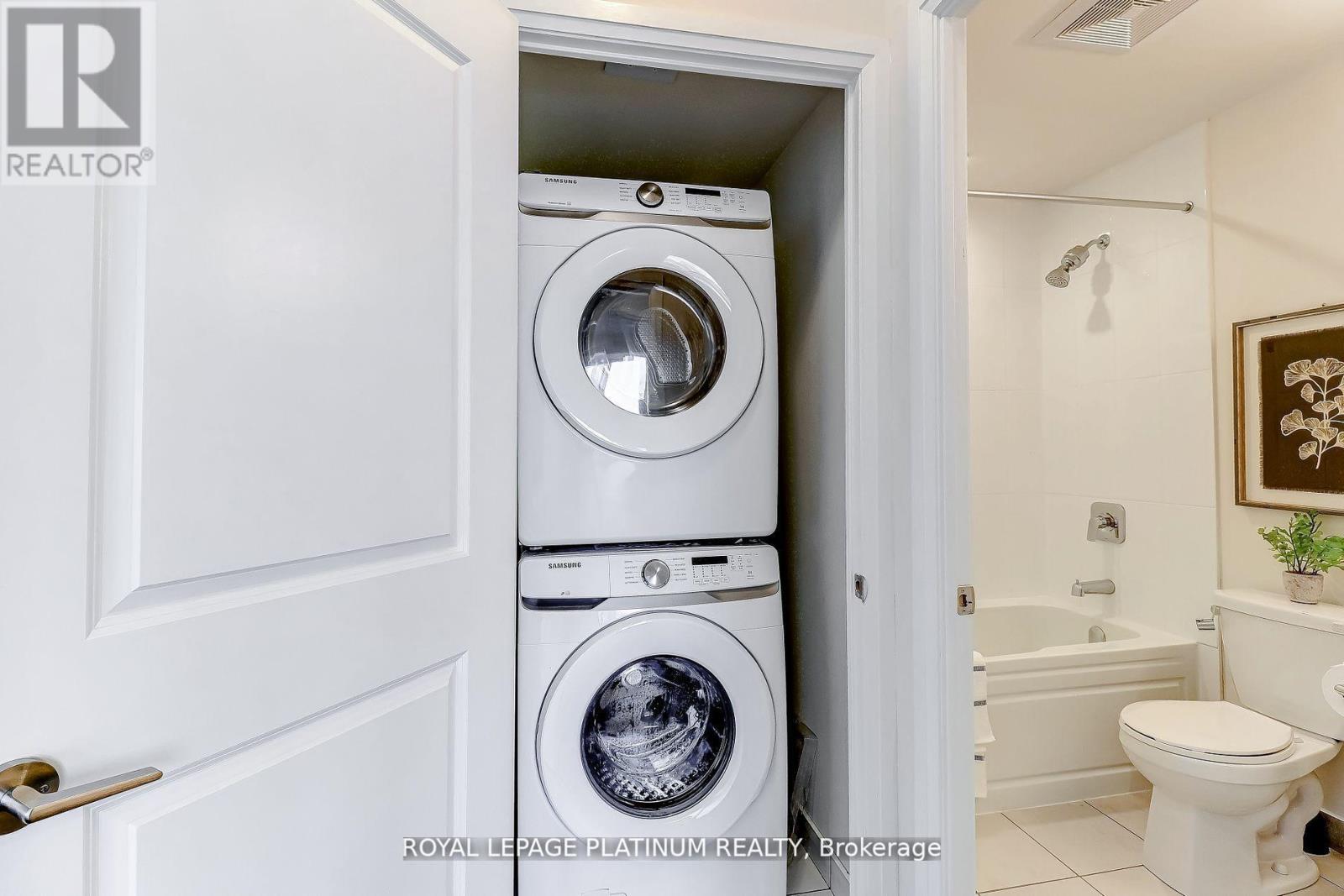703 - 50 Thomas Riley Road, Toronto, Ontario  M9B 0C5 - Photo 11 - W12401319