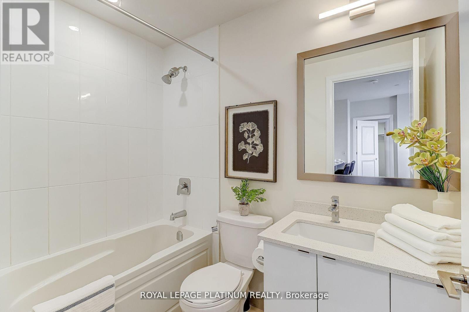 703 - 50 Thomas Riley Road, Toronto, Ontario  M9B 0C5 - Photo 14 - W12401319