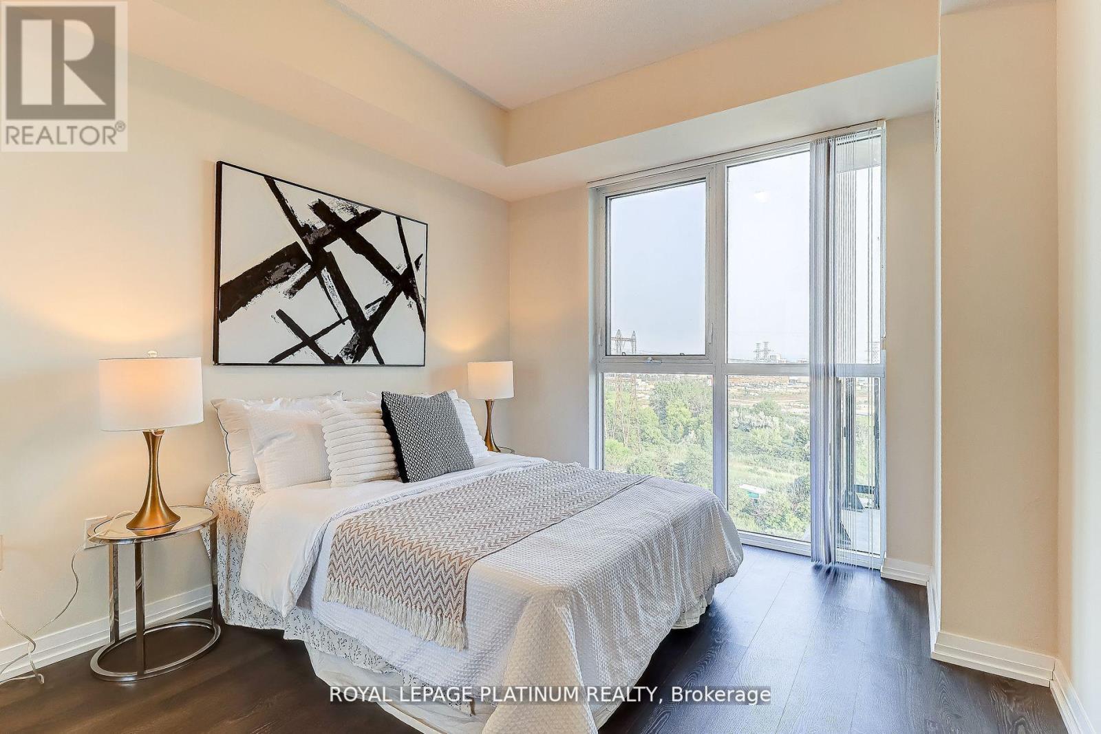703 - 50 Thomas Riley Road, Toronto, Ontario  M9B 0C5 - Photo 15 - W12401319