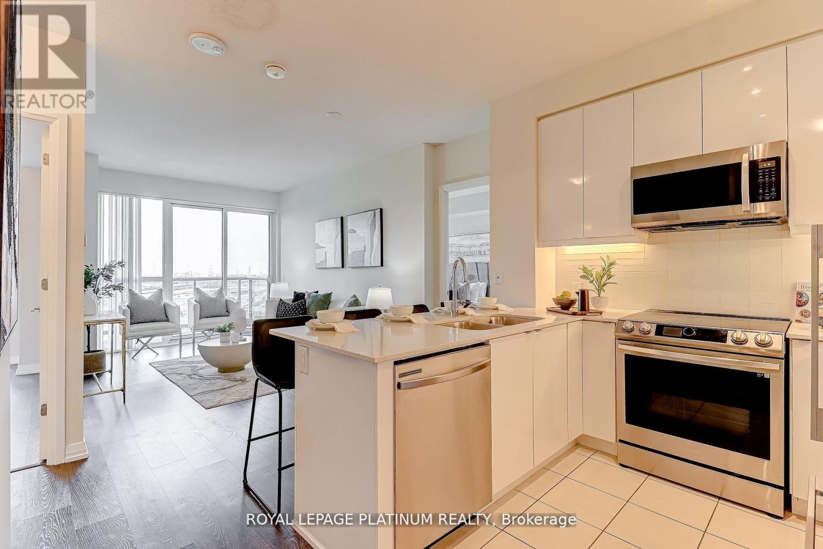 703 - 50 Thomas Riley Road, Toronto, Ontario  M9B 0C5 - Photo 9 - W12401319