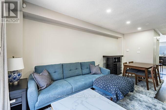 65 Spadina Road, Brampton (Brampton West), Ontario  L6X 4X6 - Photo 18 - W12401345