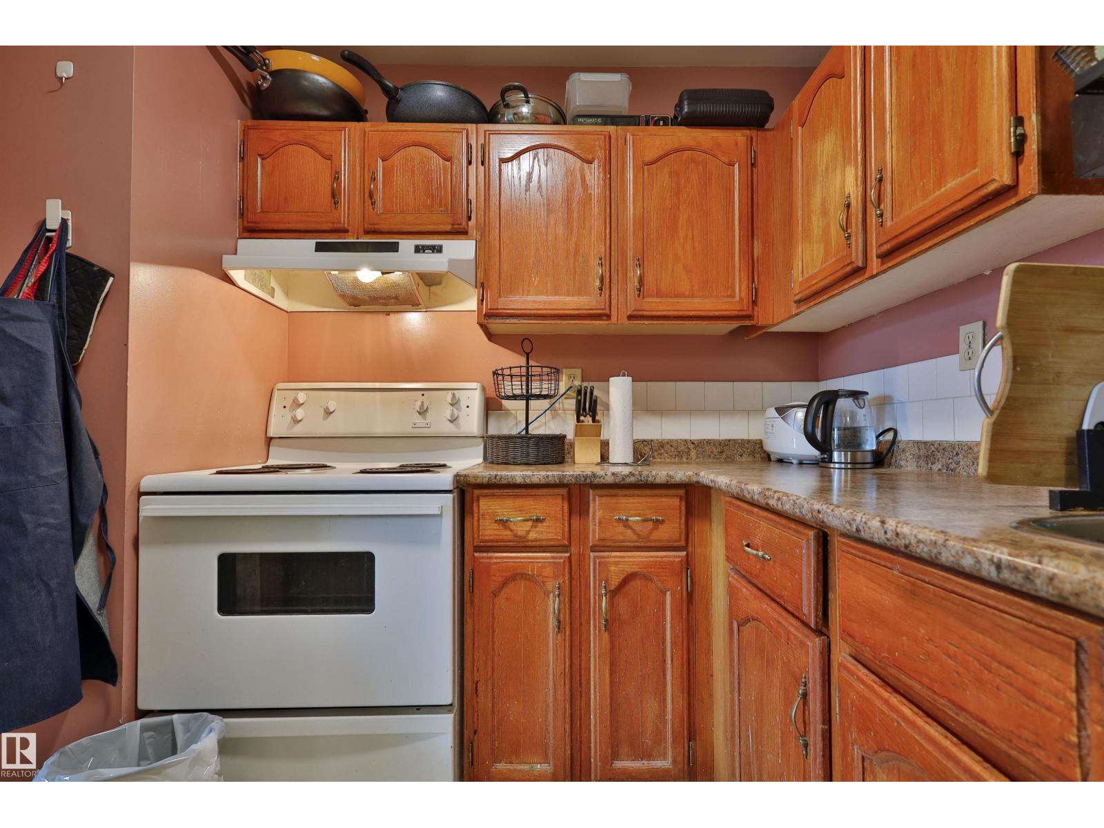 #505 10175 109 St Nw, Edmonton, Alberta  T5J 3P2 - Photo 5 - E4457599