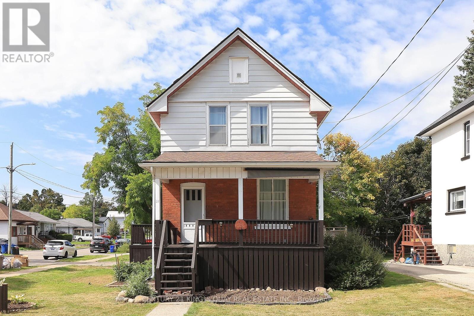 51 Albert Street S, Kawartha Lakes (Lindsay), Ontario  K9V 3G9 - Photo 3 - X12401302