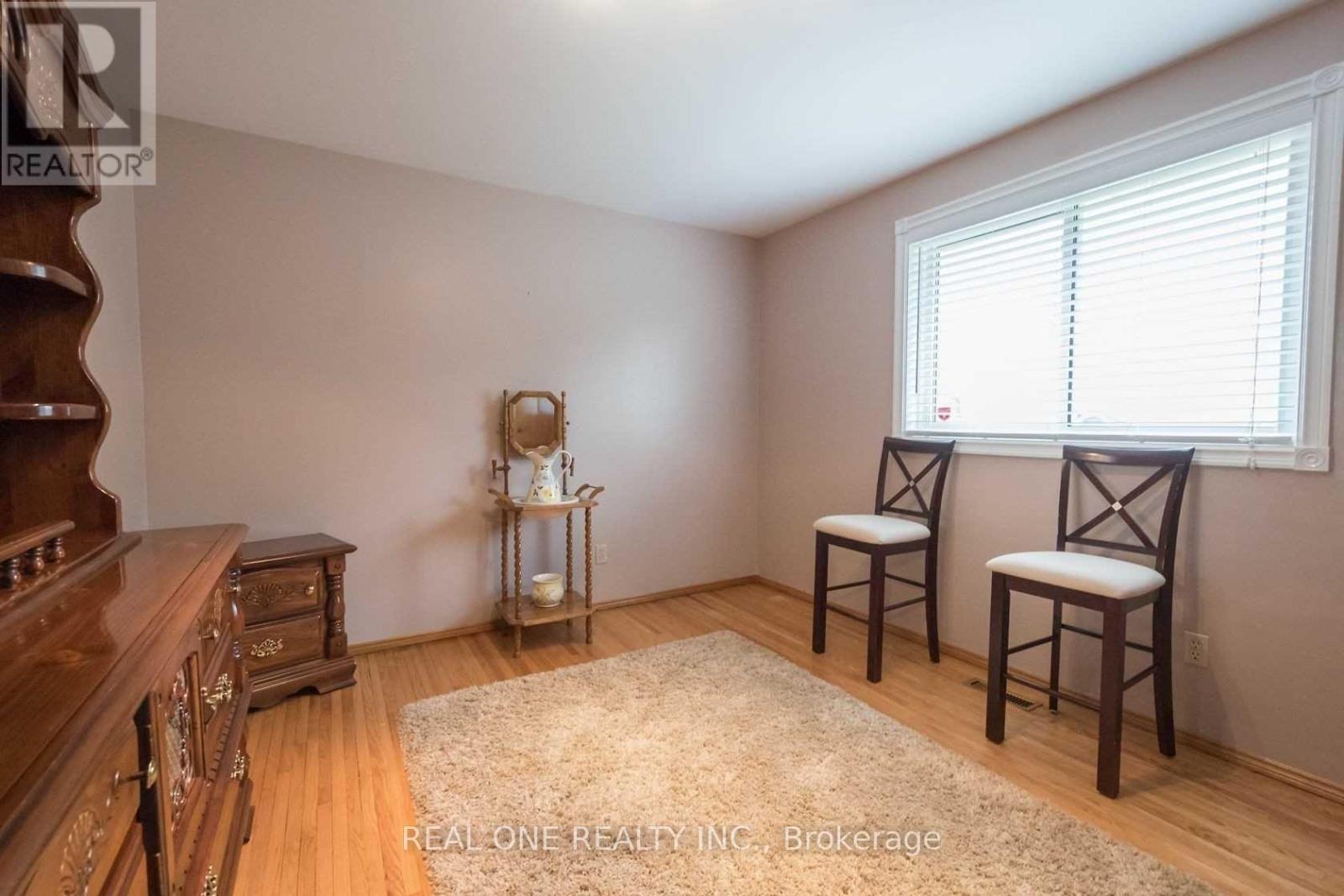 Main - 71 Morgan Road, Hamilton, Ontario  L9X 2W3 - Photo 8 - X12401328