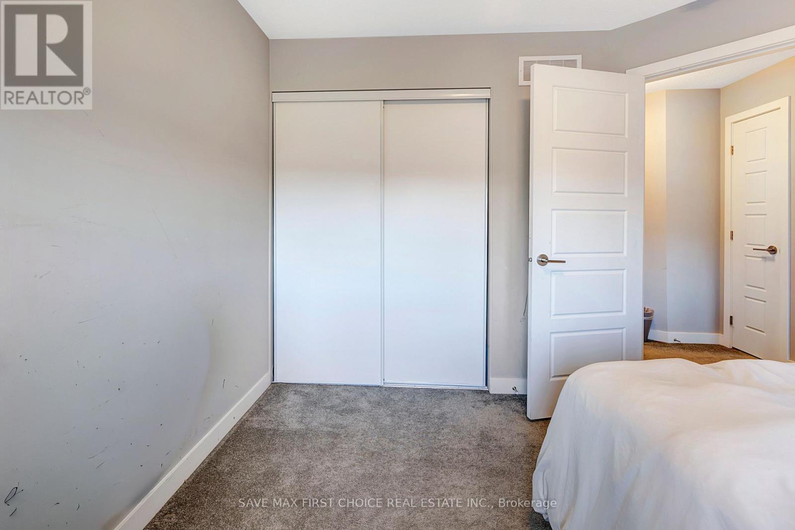 2070 Winsome Terrace, Ottawa, Ontario  K4A 5M9 - Photo 17 - X12401333