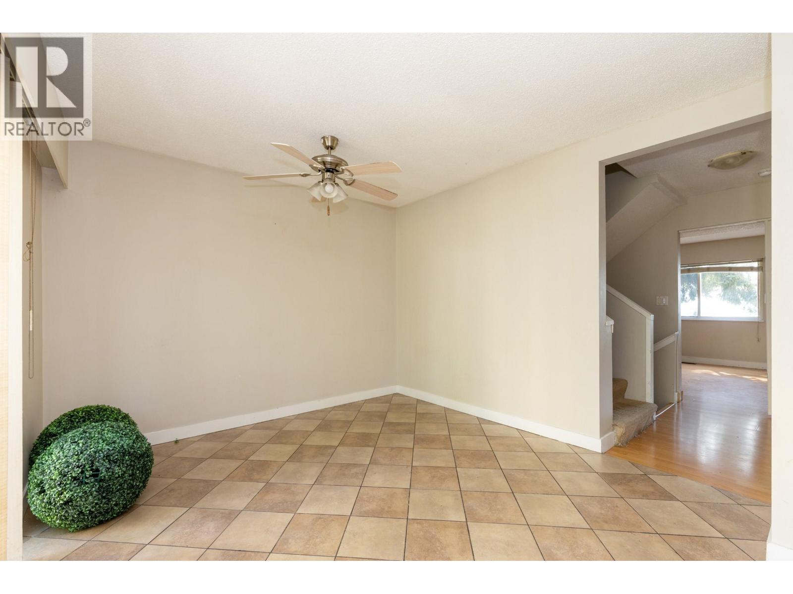 1-2, 4-7 322 Begin Street, Coquitlam, British Columbia  V3K 4V9 - Photo 10 - C8071164