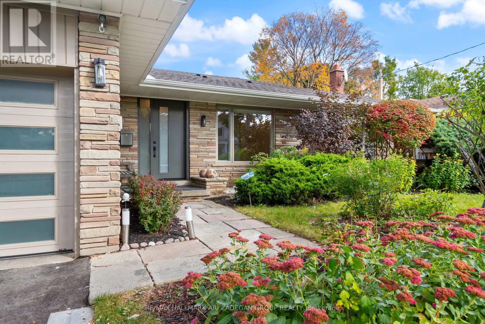 195 Burbank Drive, Toronto, Ontario  M2K 1P5 - Photo 2 - C12283471