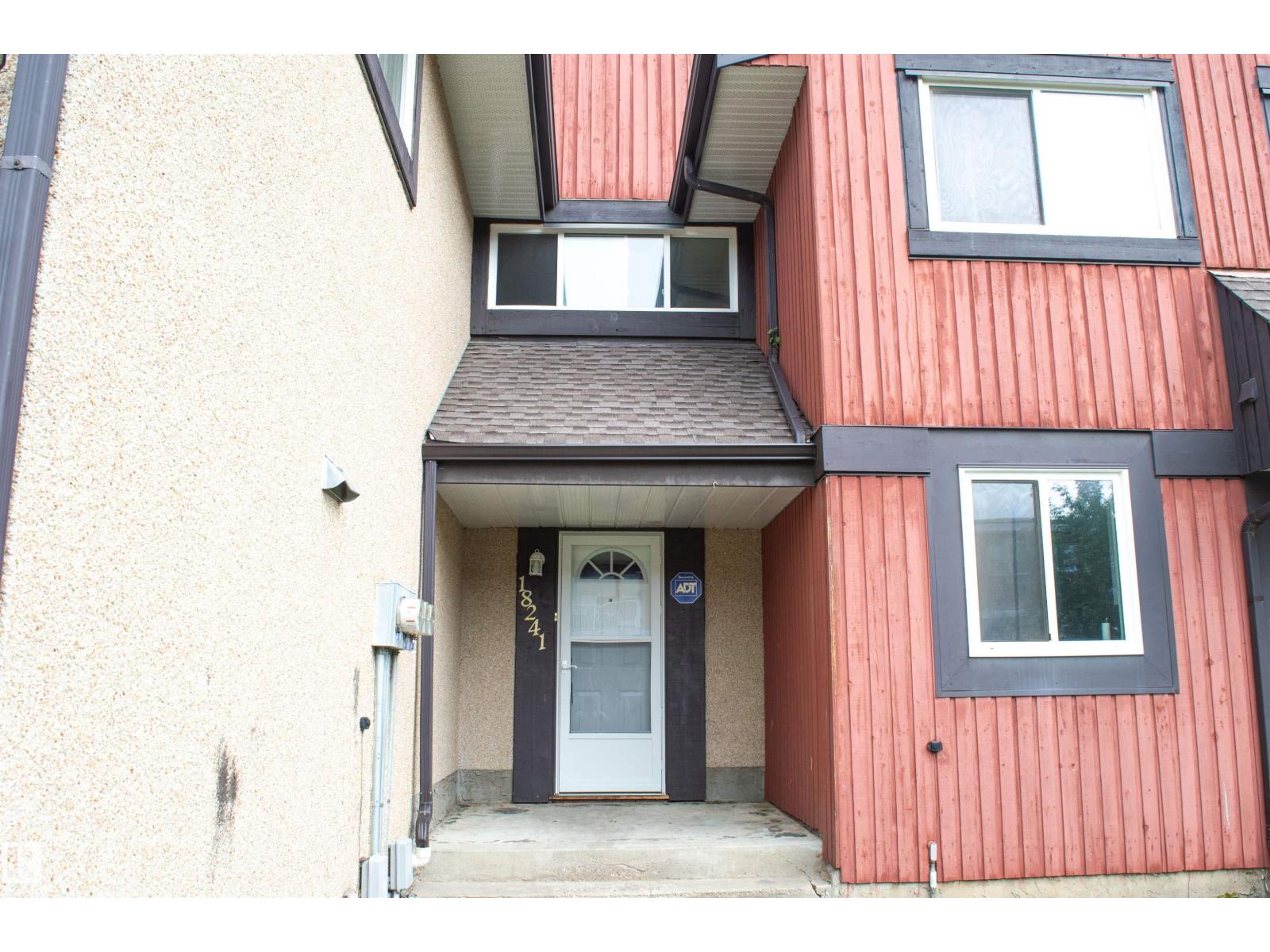 18241 84 Av Nw, Edmonton, Alberta  T5T 1T7 - Photo 2 - E4457603