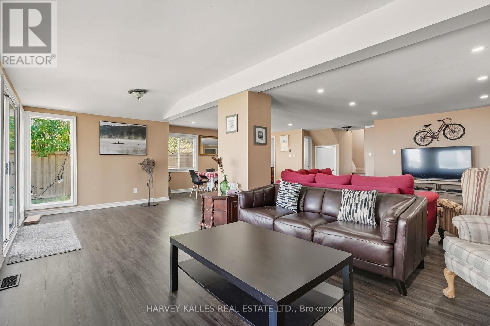 72 Lakeside Drive, Innisfil, Ontario  L9S 2V3 - Photo 26 - N12401370