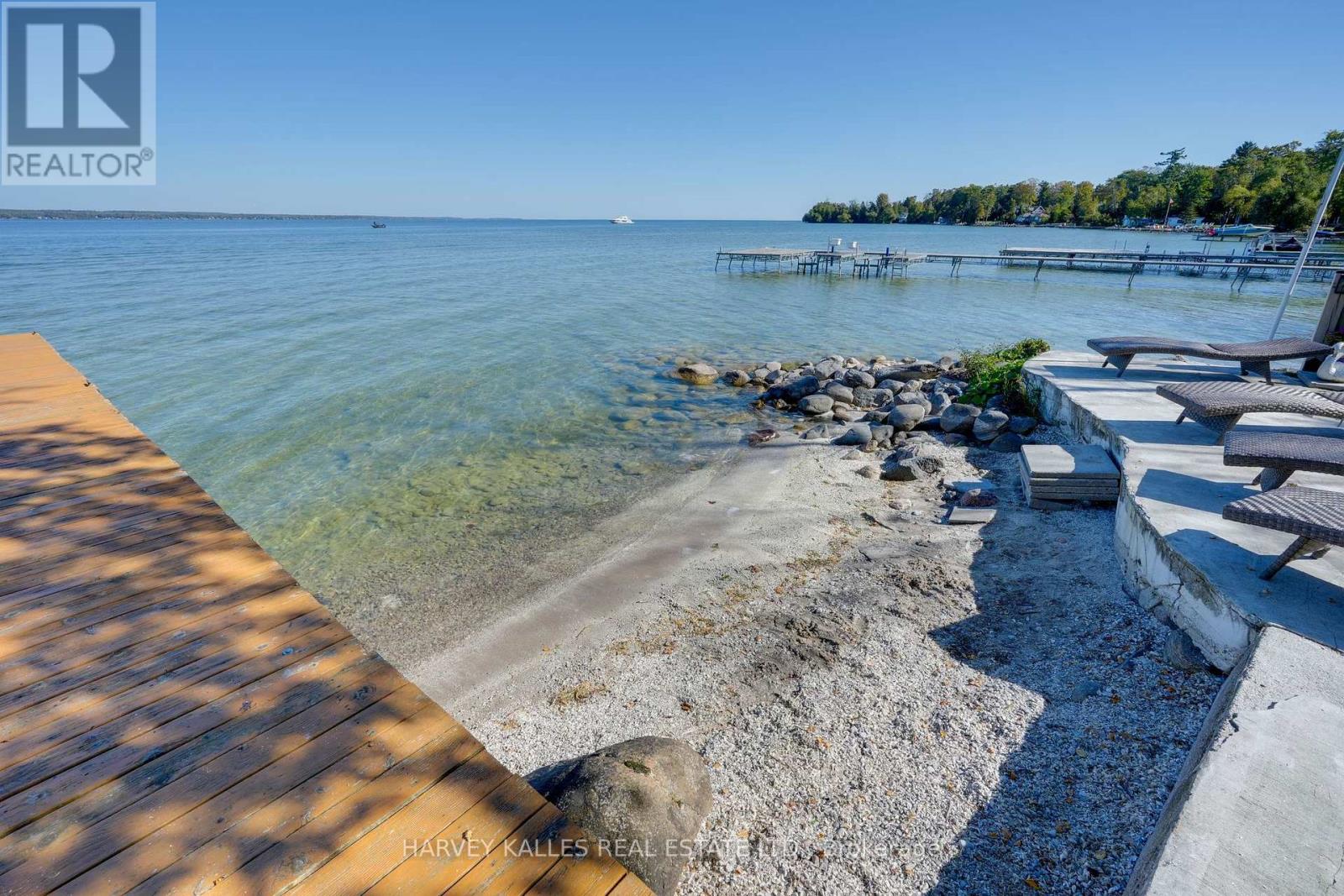 72 Lakeside Drive, Innisfil, Ontario  L9S 2V3 - Photo 7 - N12401370