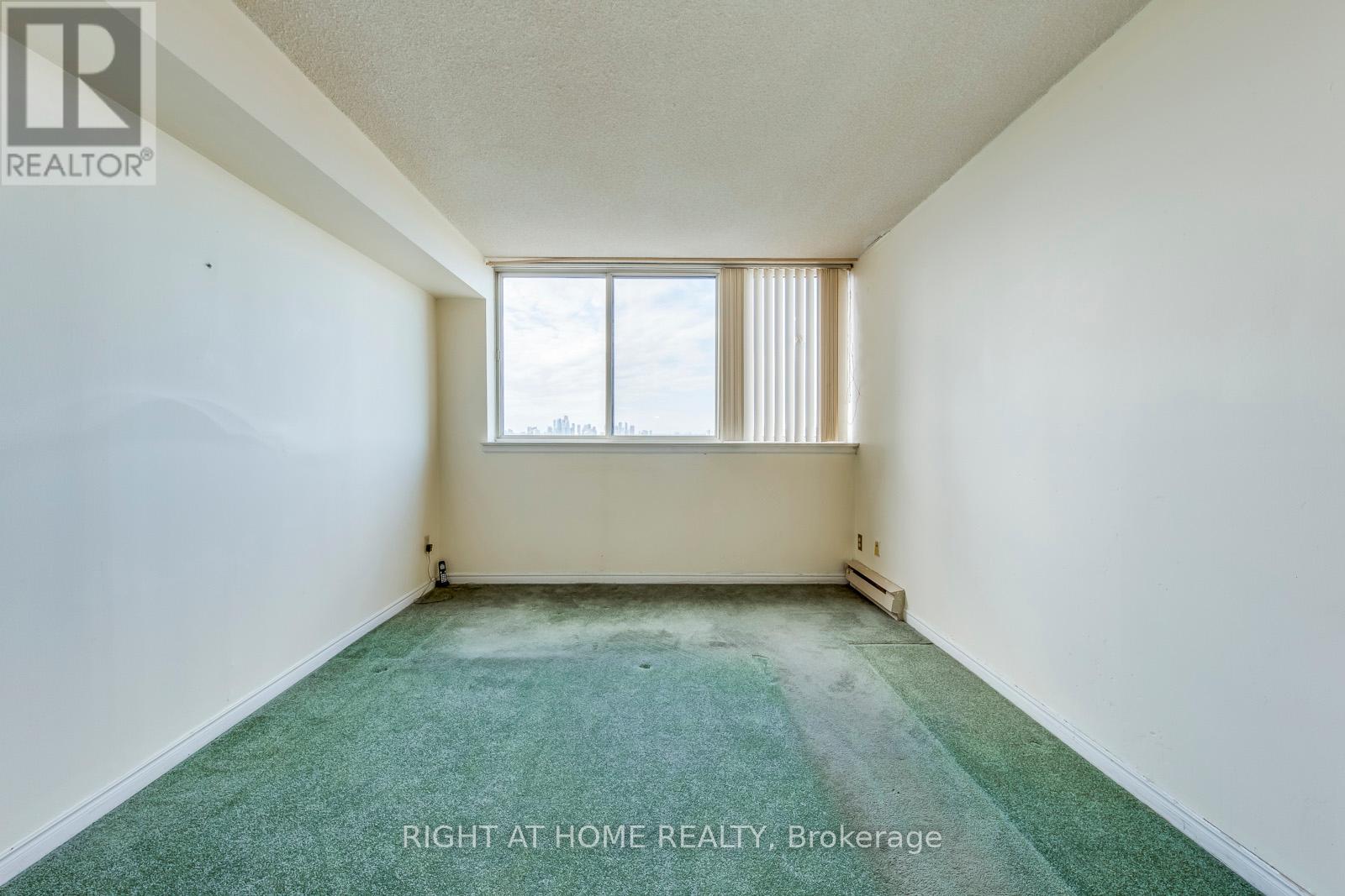 1603 - 1360 Rathburn Road E, Mississauga, Ontario  L4W 4H4 - Photo 16 - W12401389